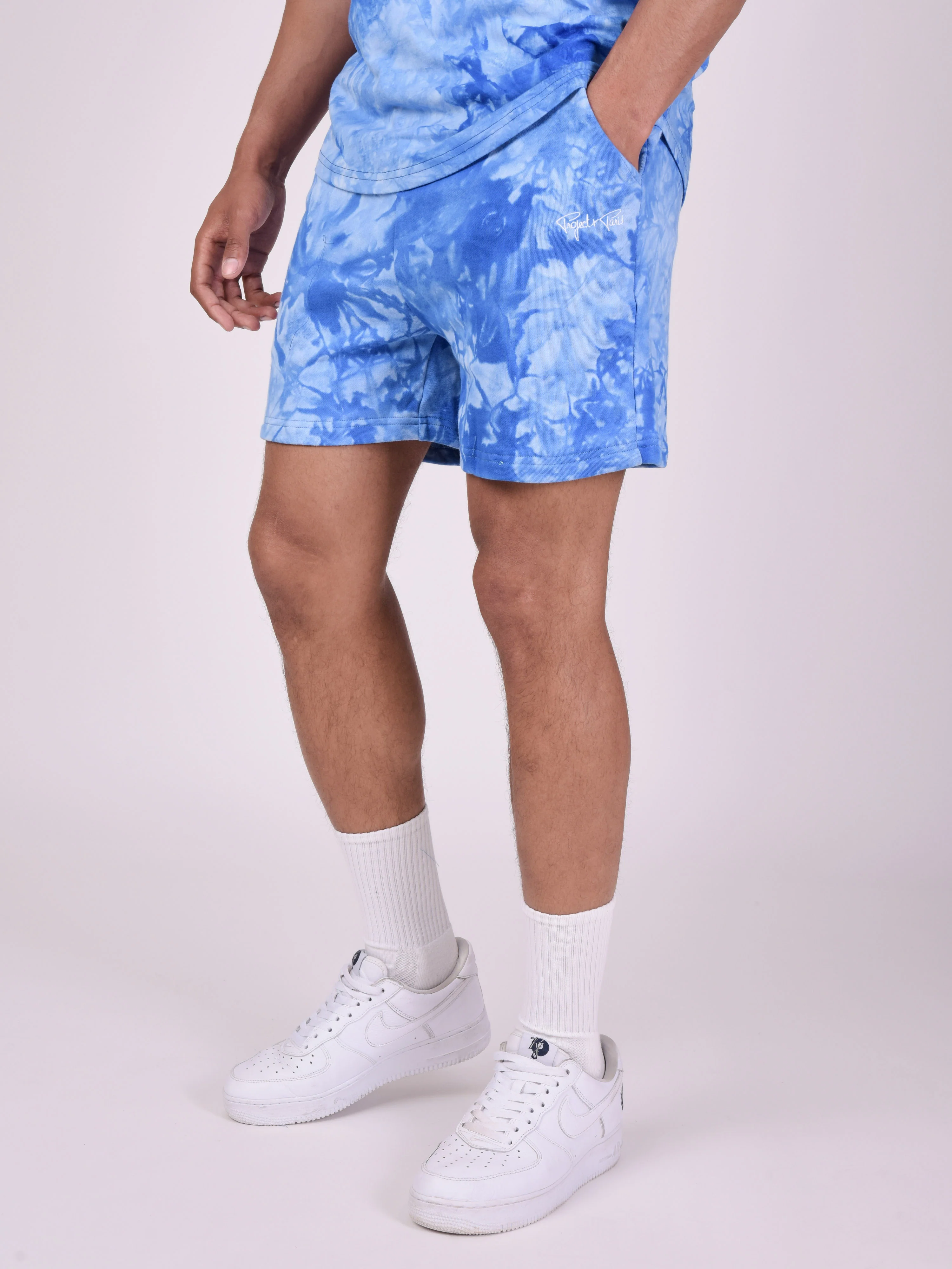 Short tie & dye signature - Image 3