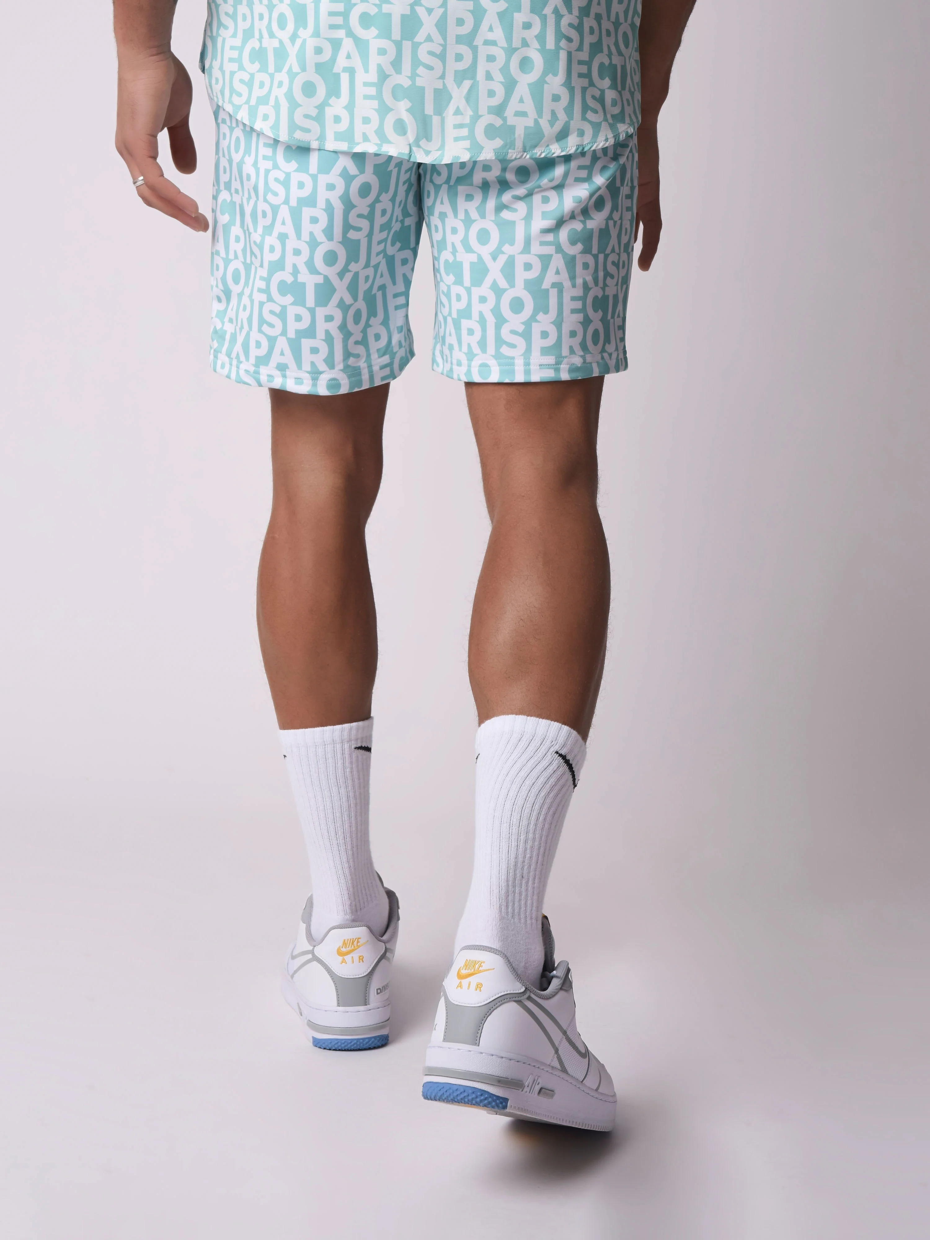 Short all over - Image 4