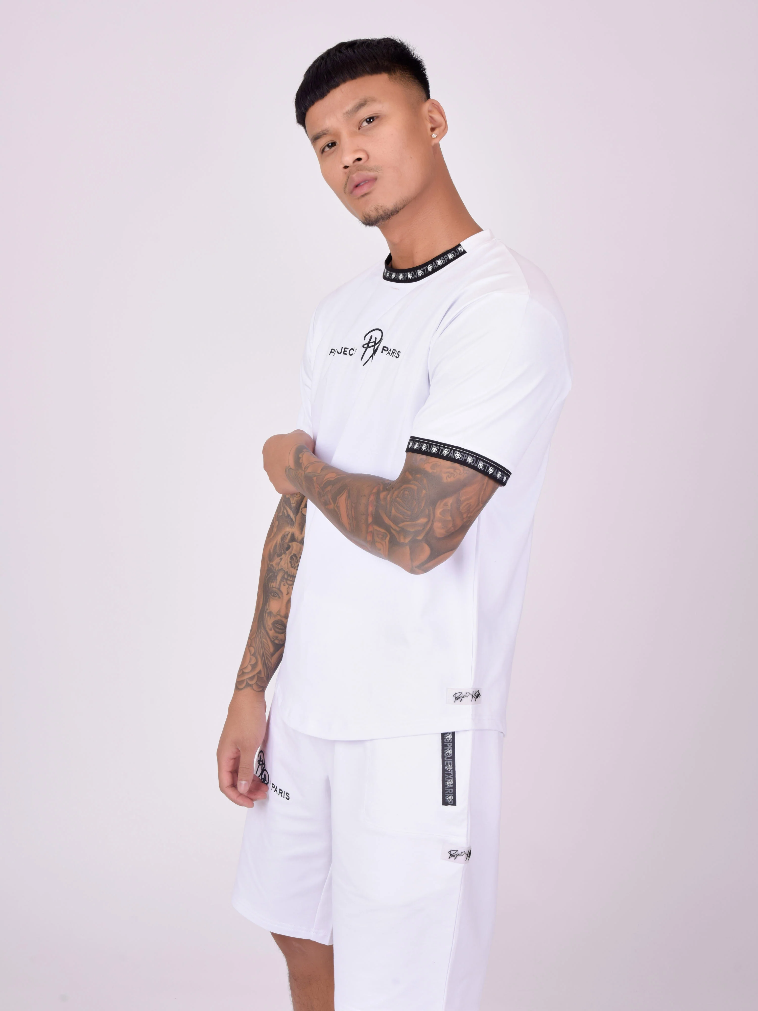T-shirt uni avec bande logo - Image 4