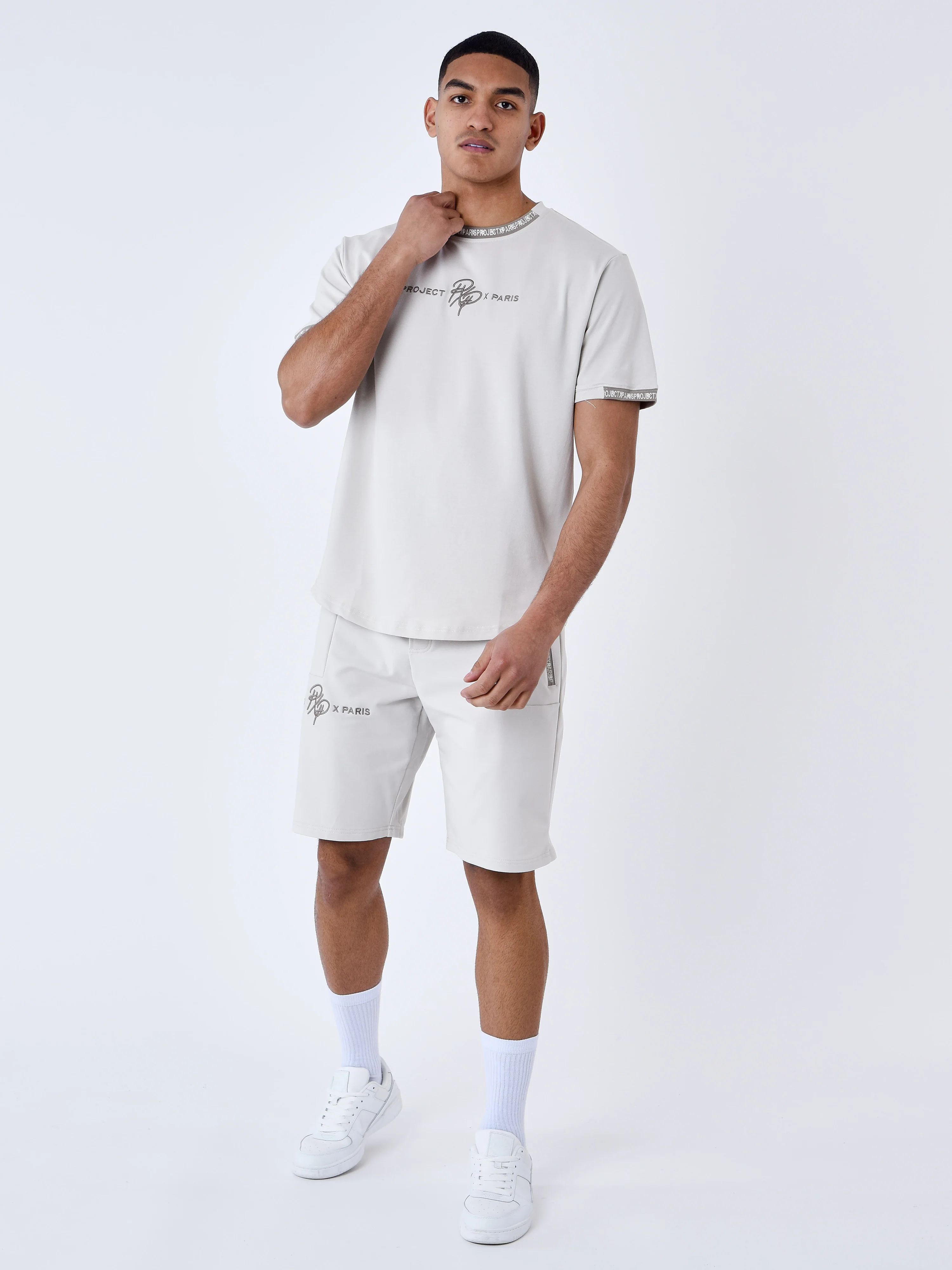 T-shirt uni avec bande logo - Image 3