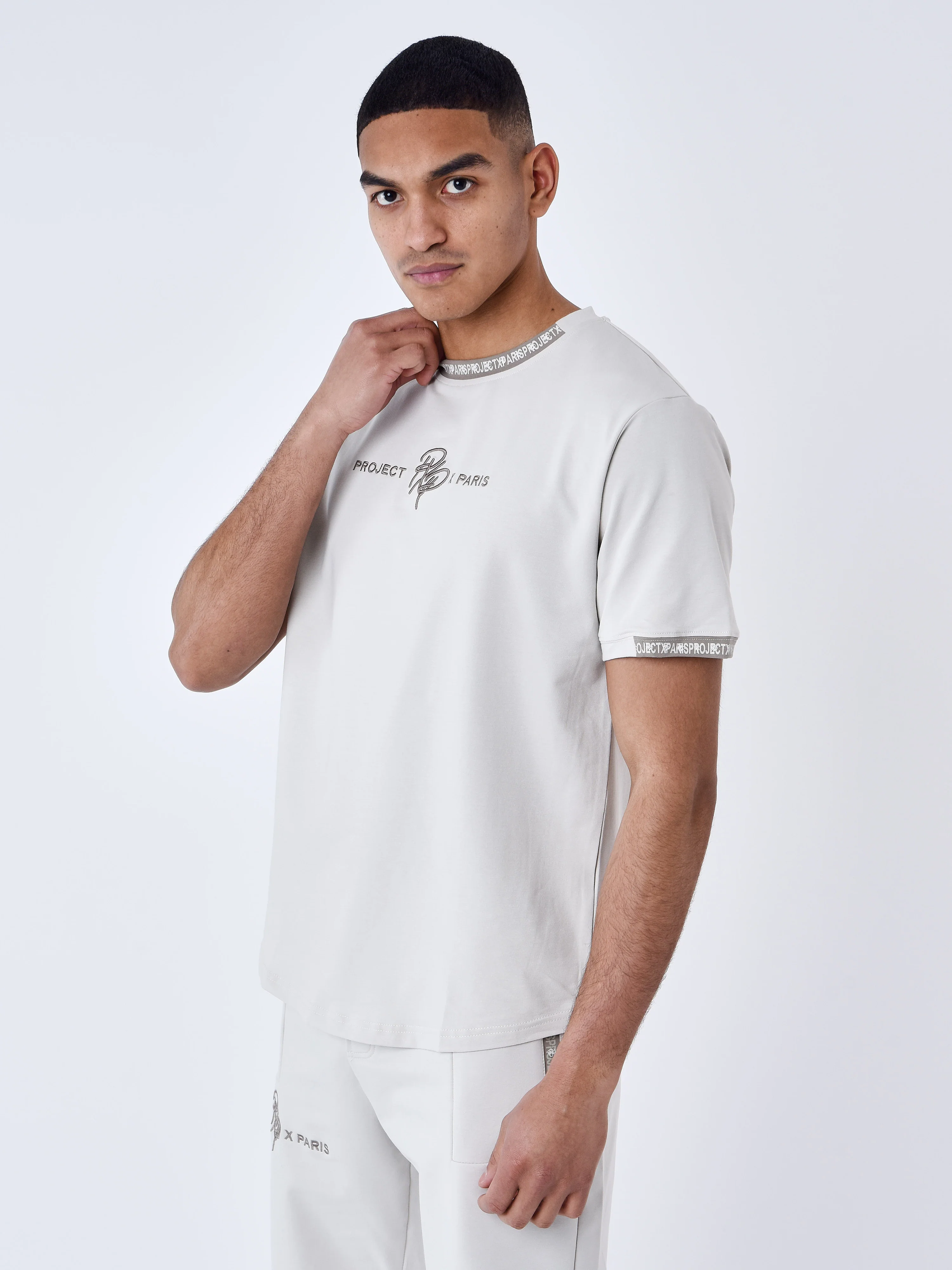 T-shirt uni avec bande logo - Image 4