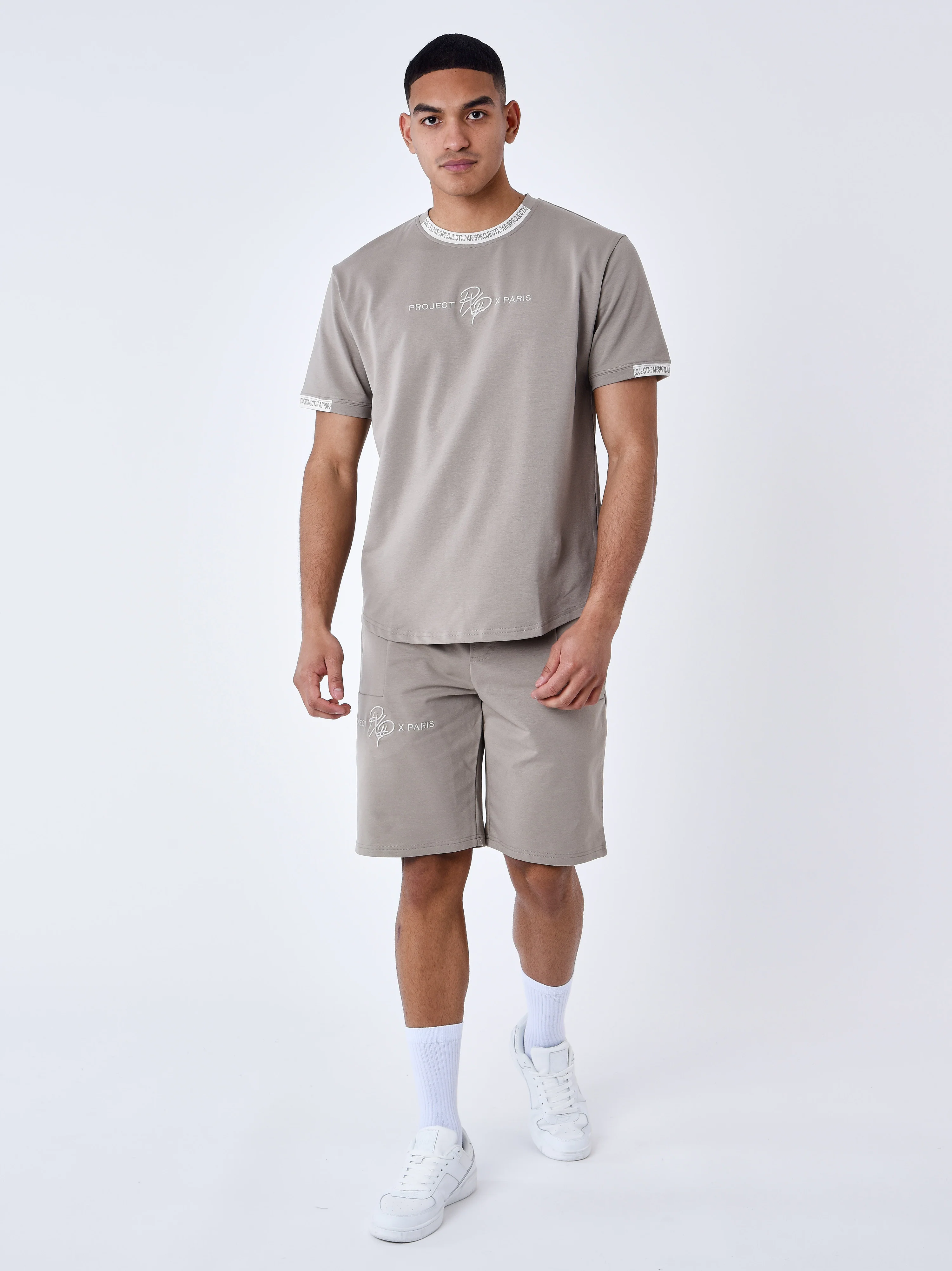 T-shirt uni avec bande logo - Image 3