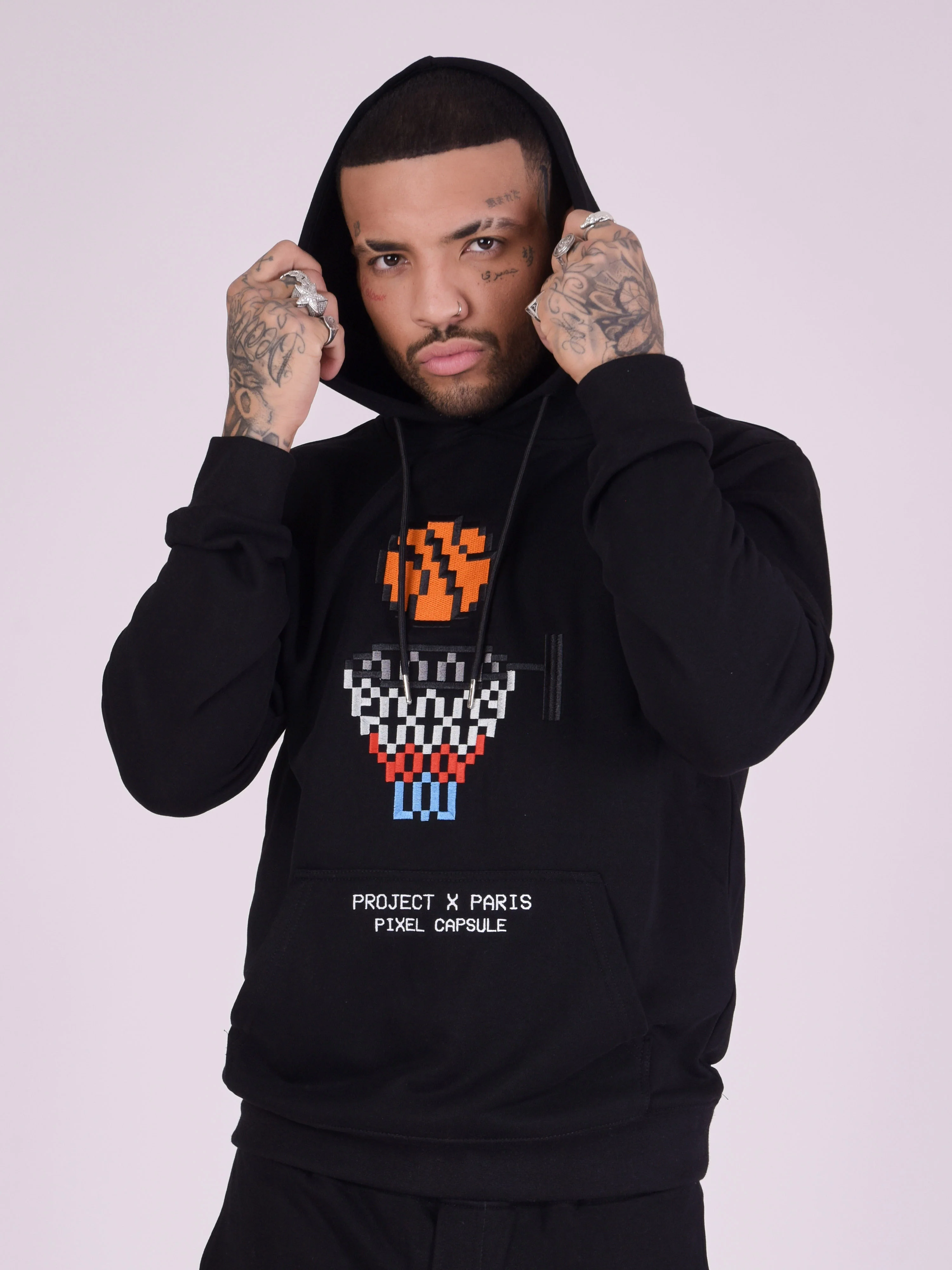 Sweat Ă Capuche dessin panier de basket de pixels en broderie - Image 3