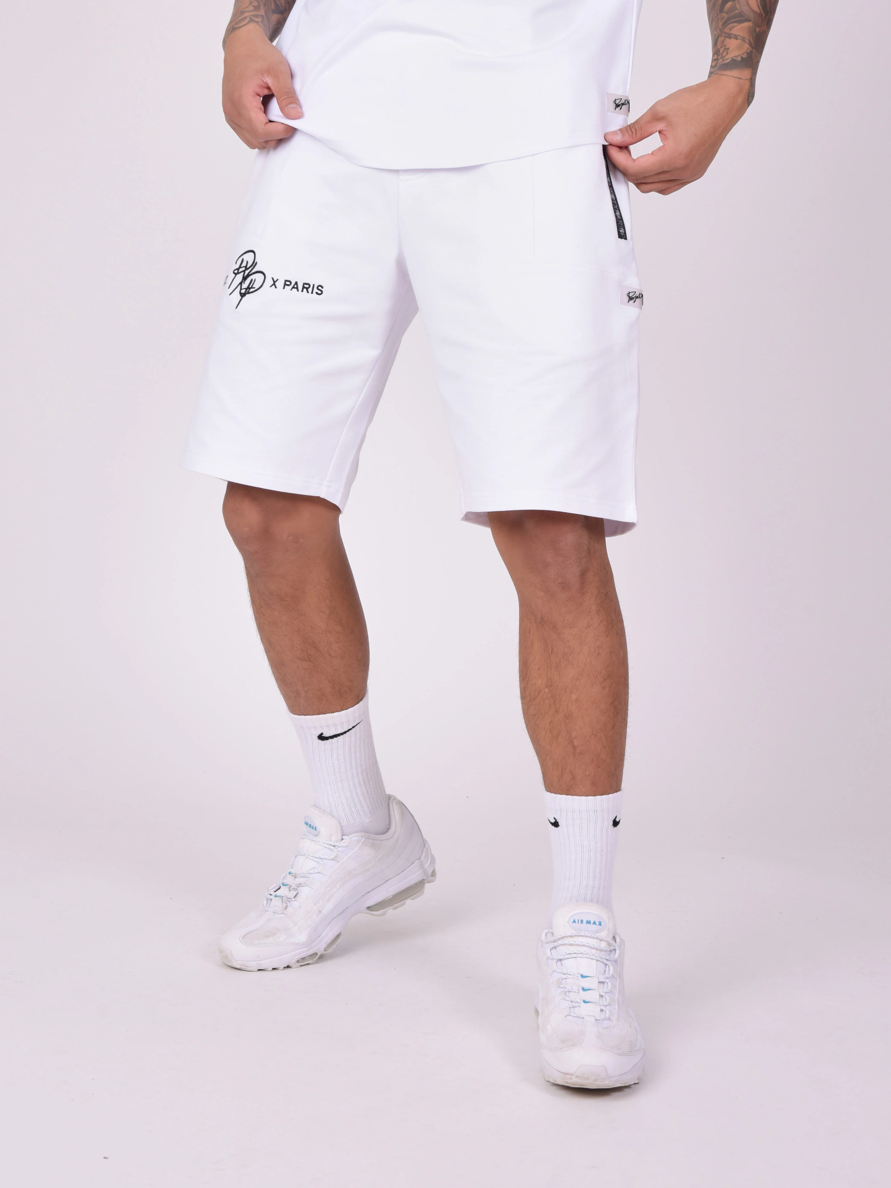 Short uni avec bande logo - Image 2