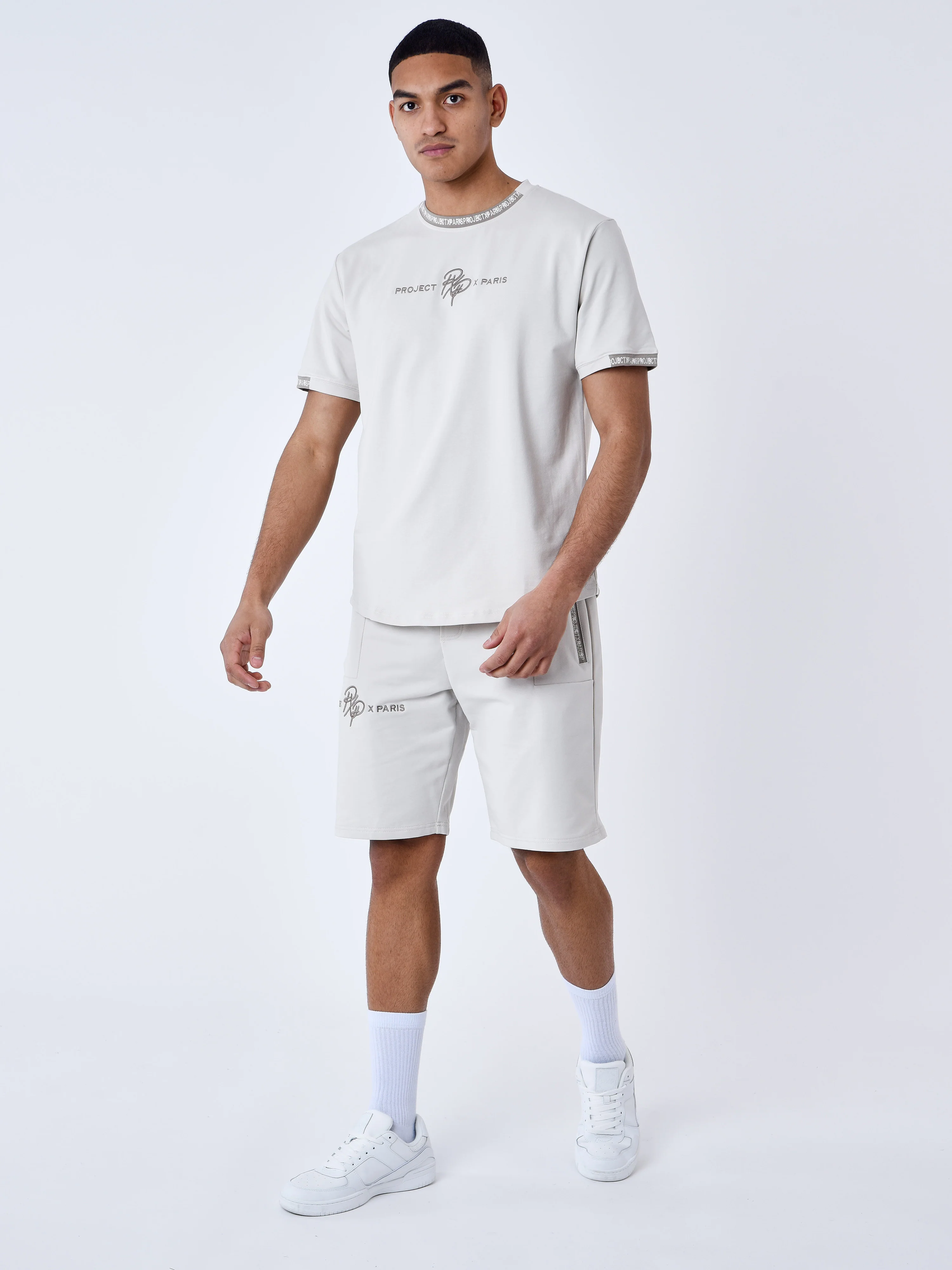 Short uni avec bande logo - Image 3