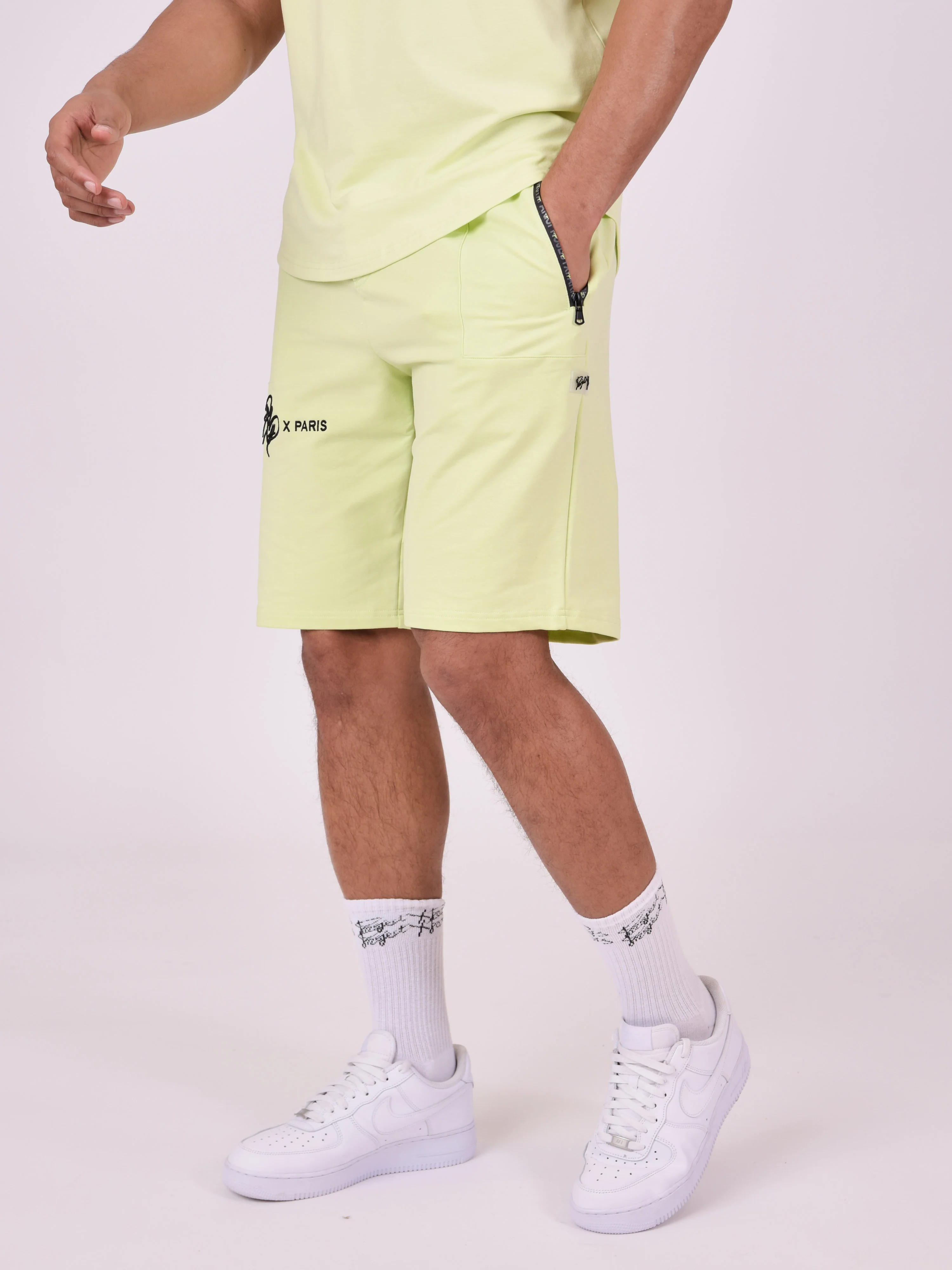 Short uni avec bande logo - Image 4