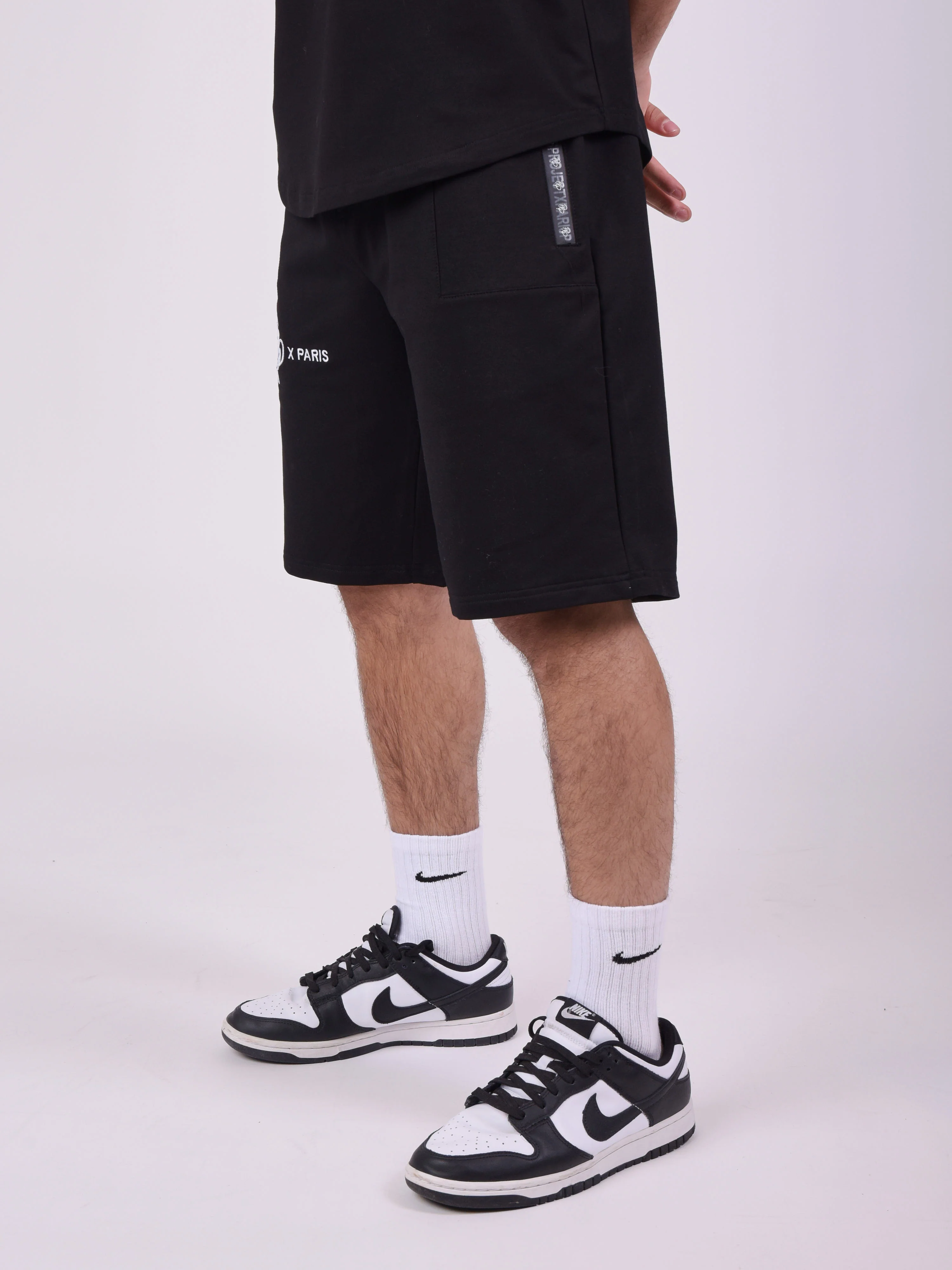 Short uni avec bande logo - Image 4