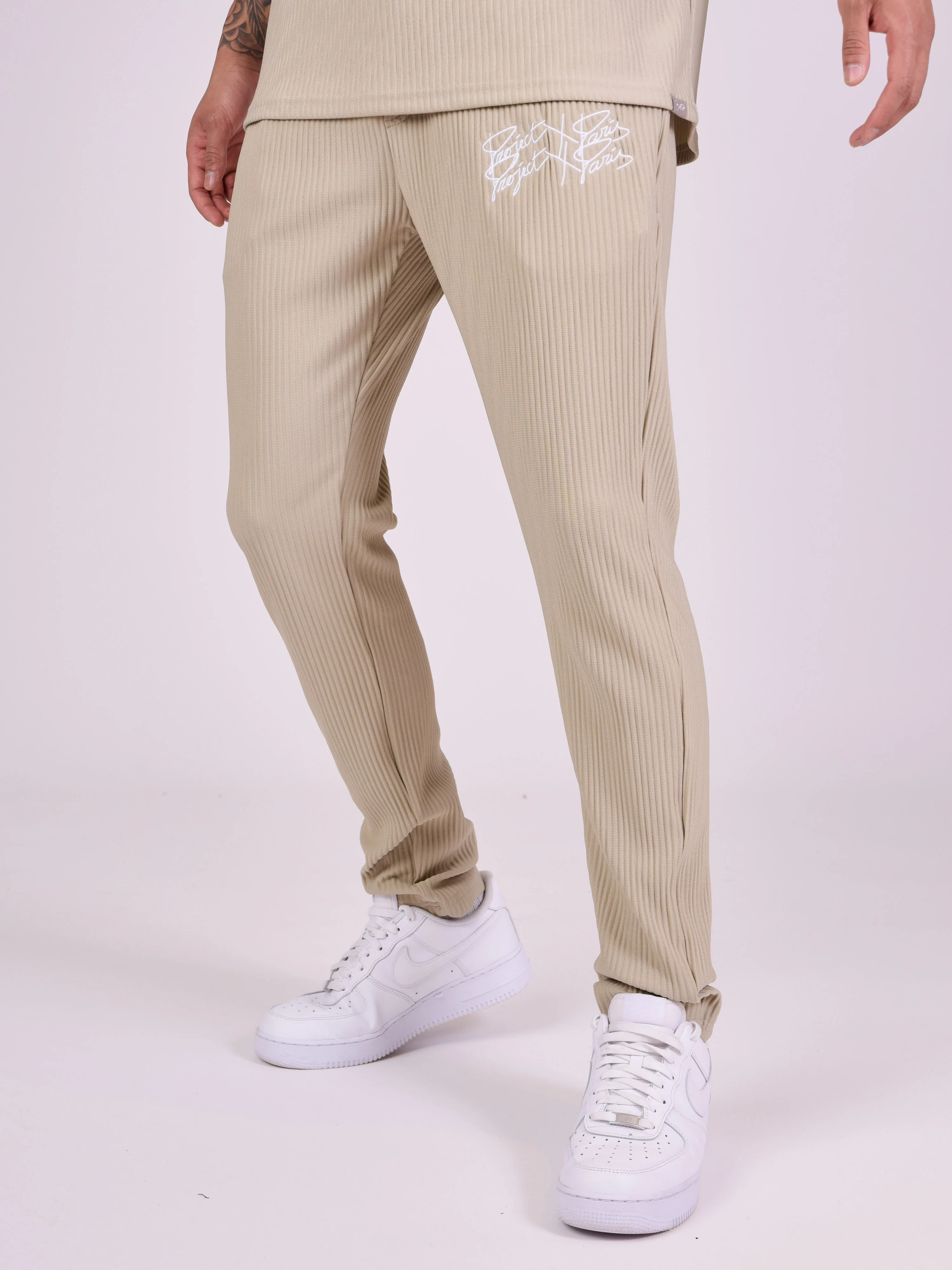 Pantalon en matière texturé - Image 4