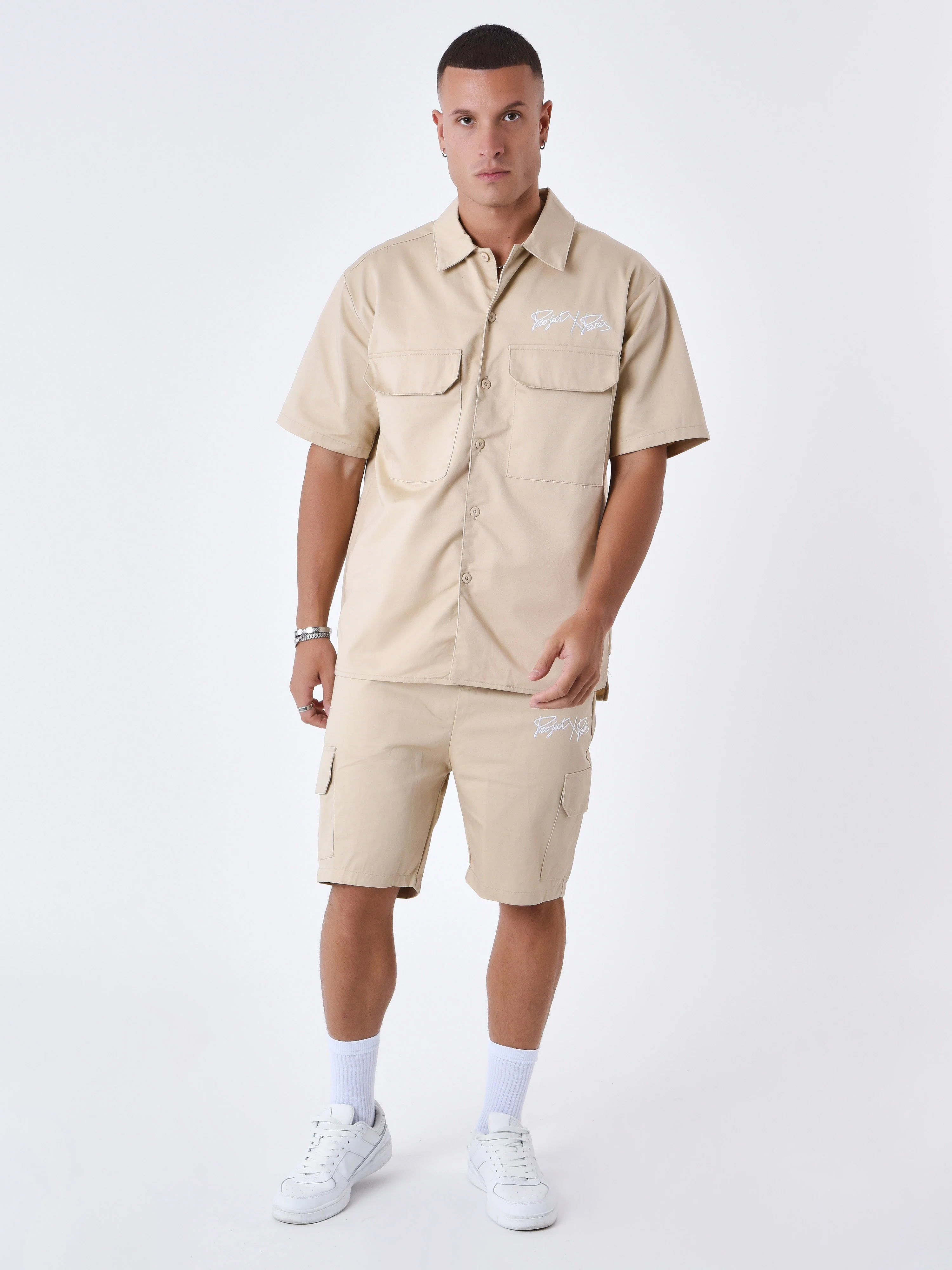 Chemise manches courtes uni Ă poches - Image 3