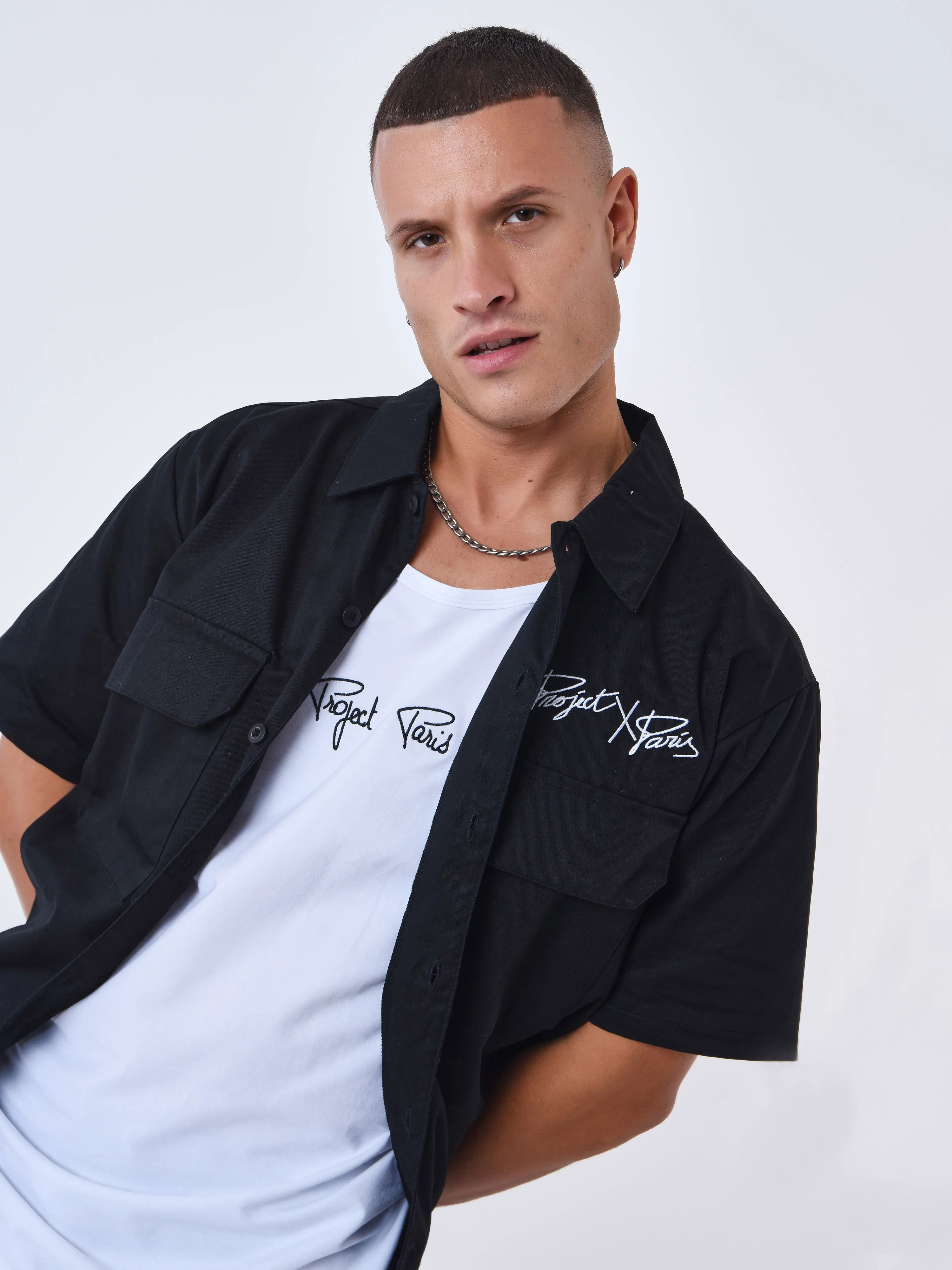 Chemise manches courtes uni Ă poches - Image 8