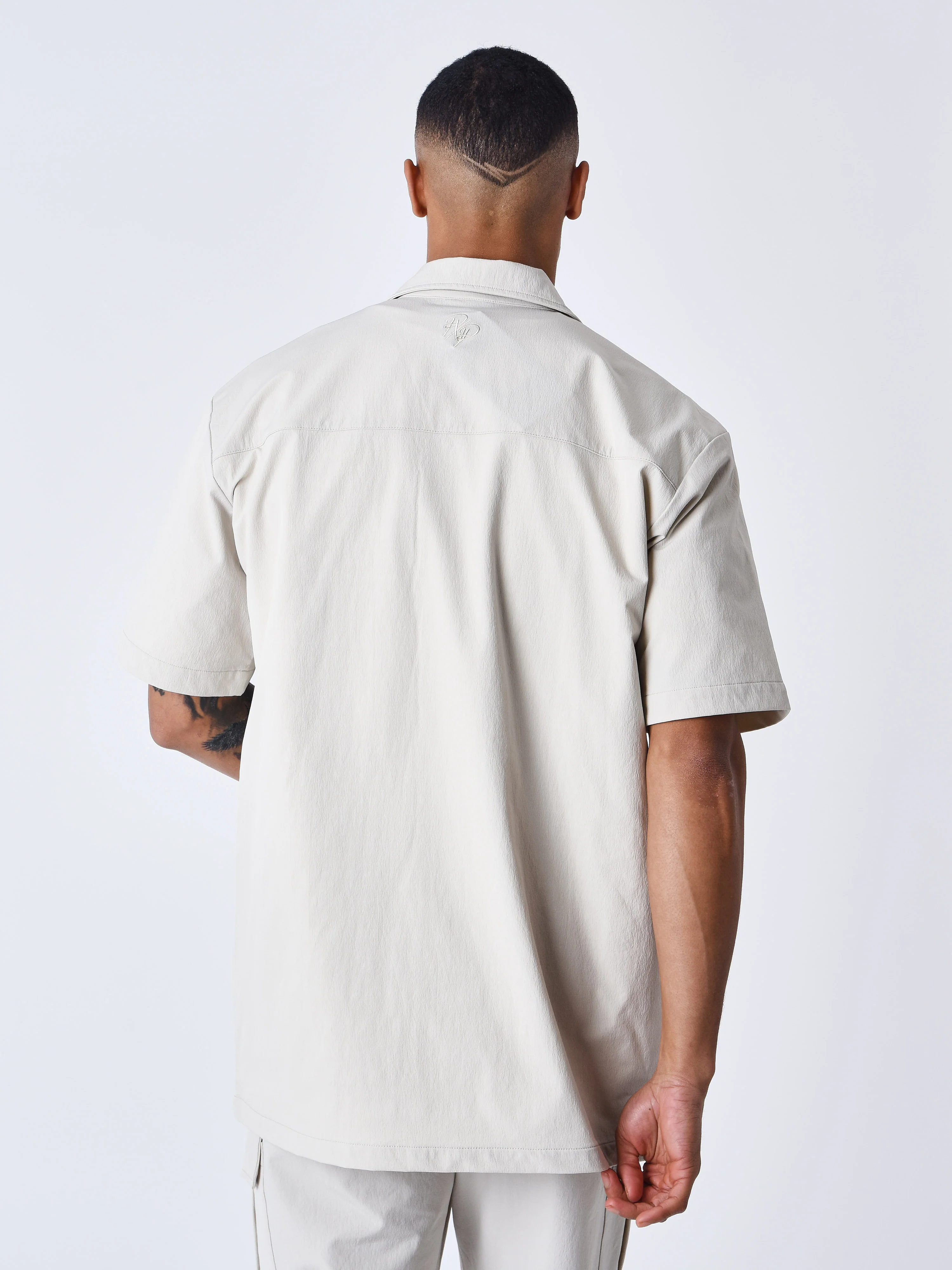 Chemise manches courtes uni texturé - Image 17