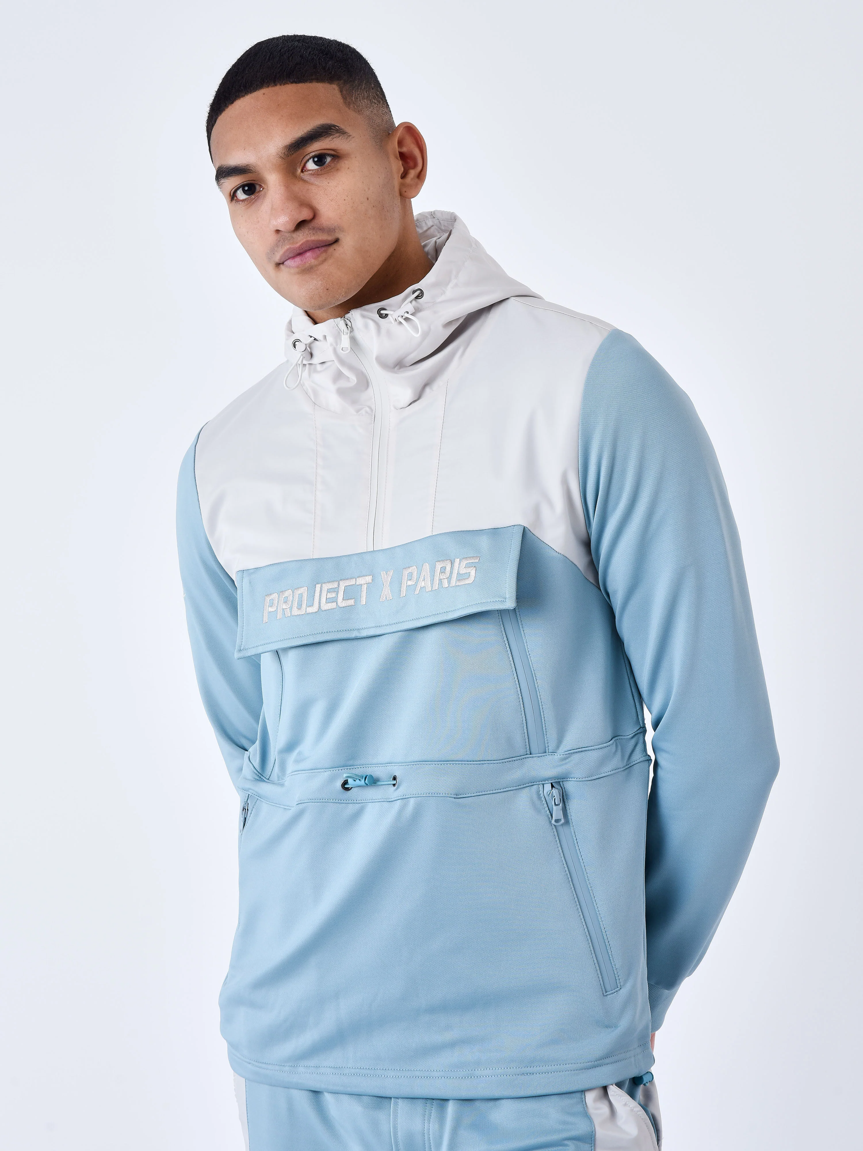 Sweat Ă Capuche style coupe vent bicolore - Image 7
