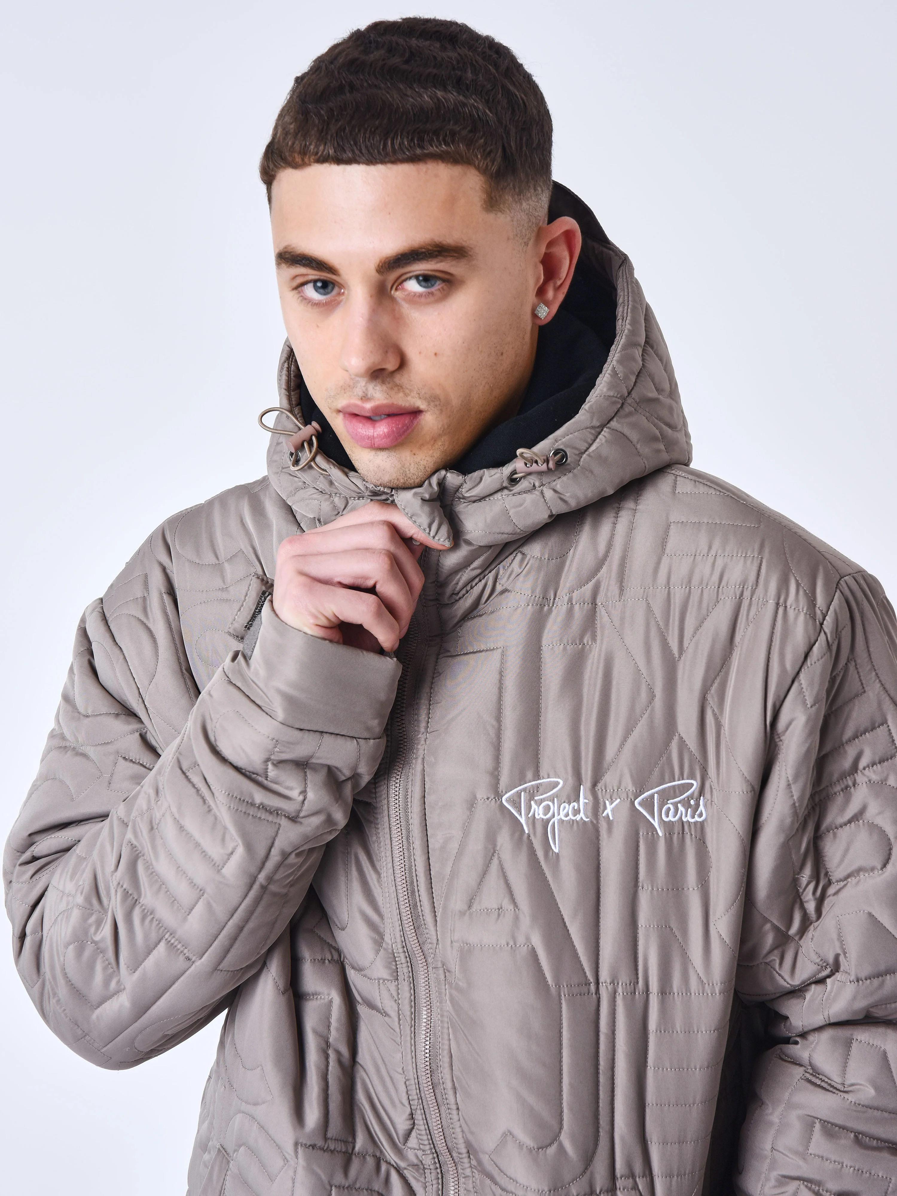 Veste à capuche matelassé