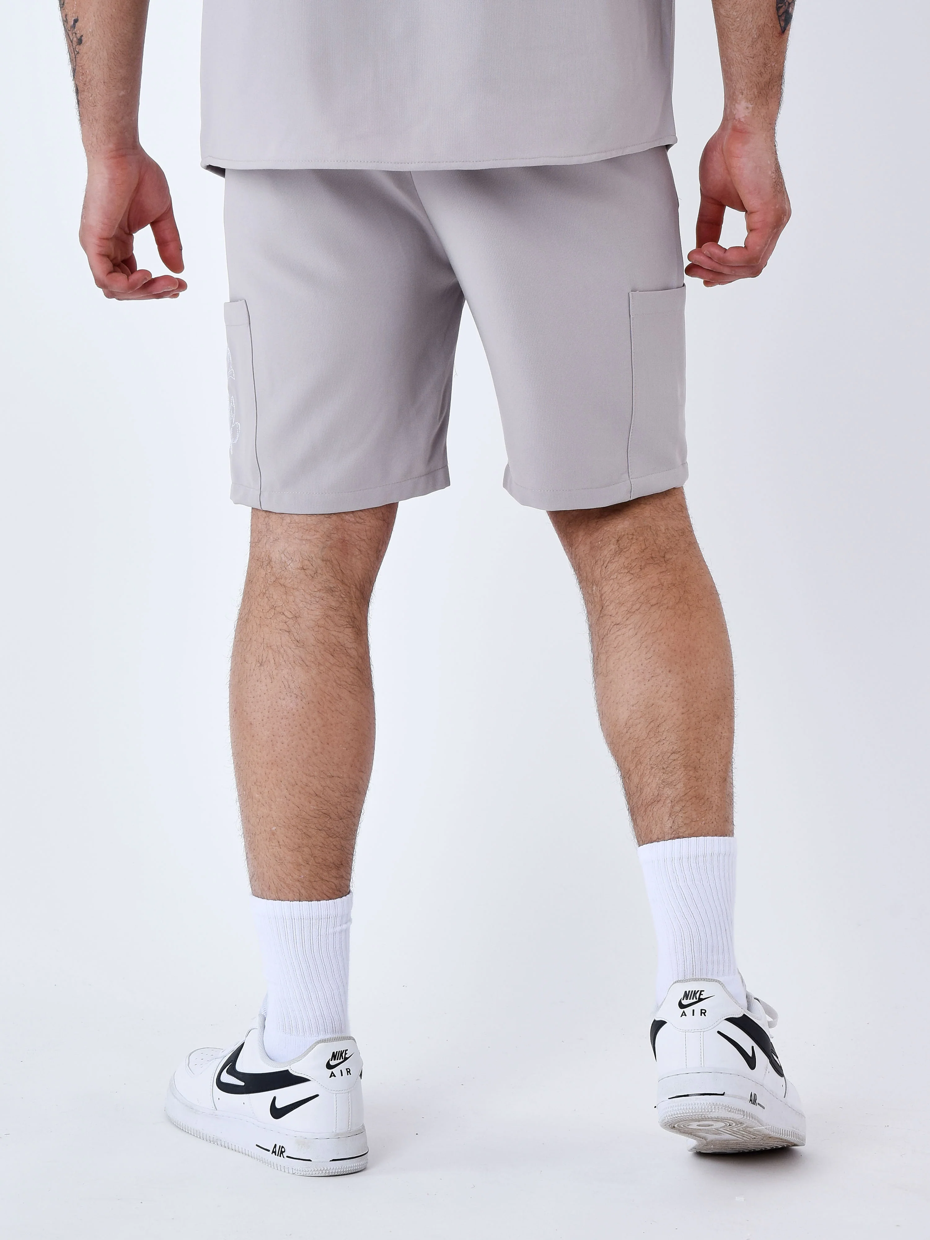 Short brodé à fleurs - Image 4
