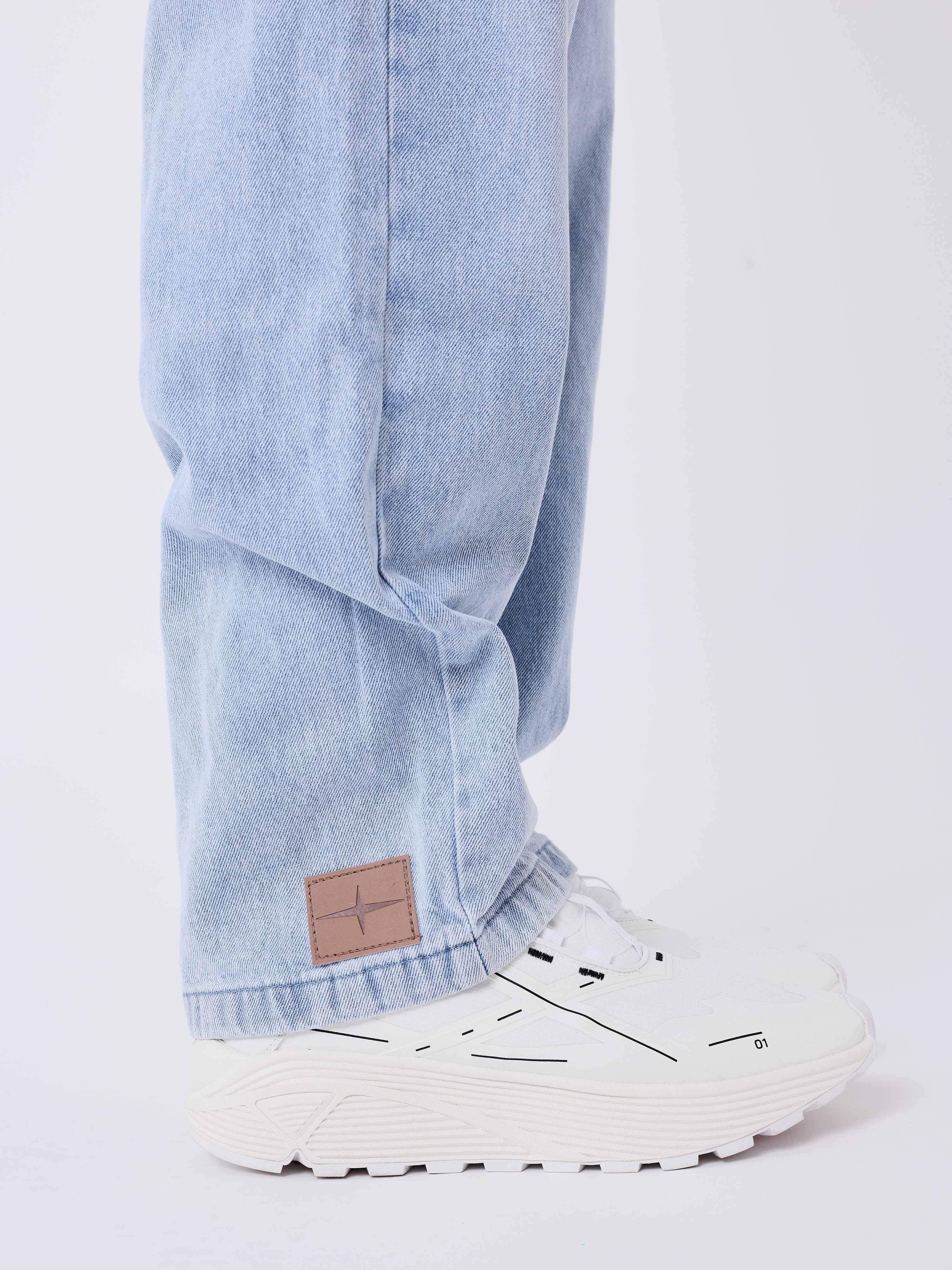 Jean baggy en denim bleu délavé - Image 5