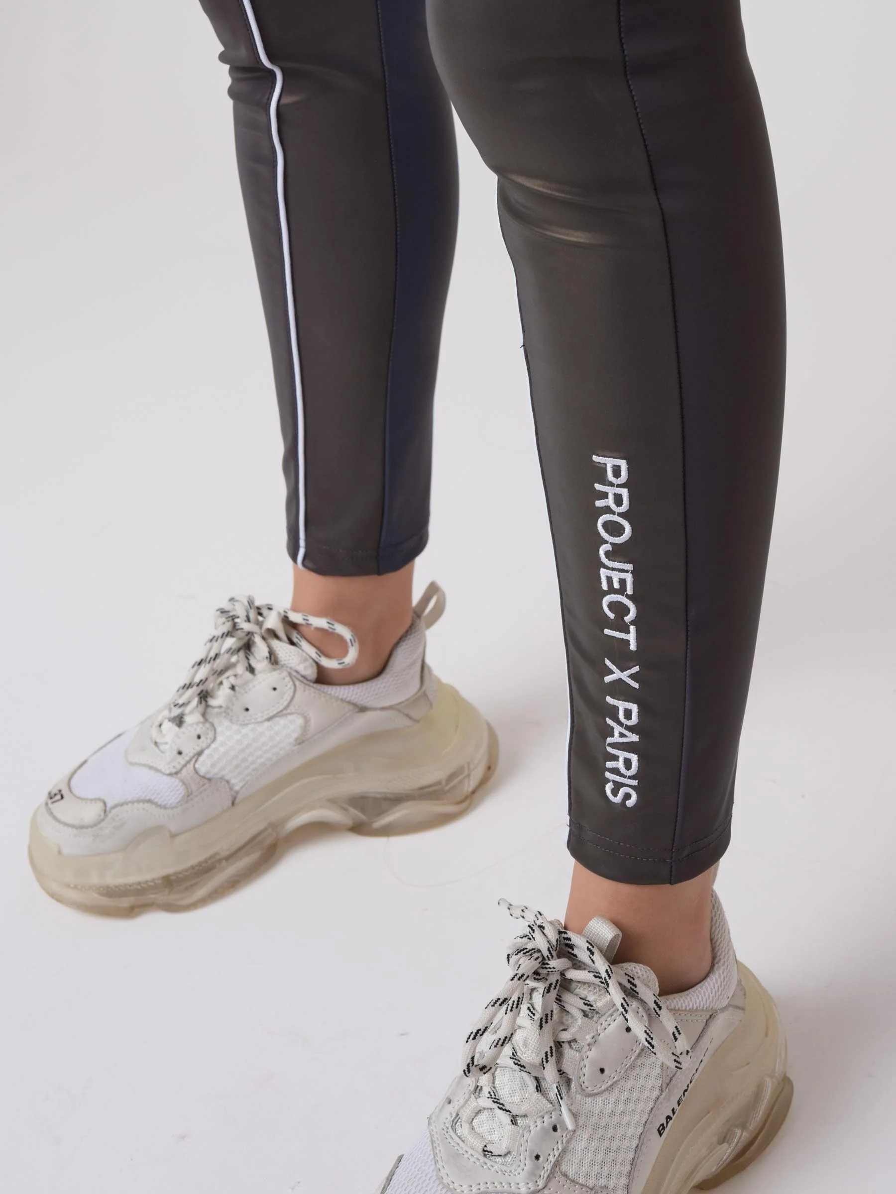 Bas de jogging uni ceinture clipsé - Image 5