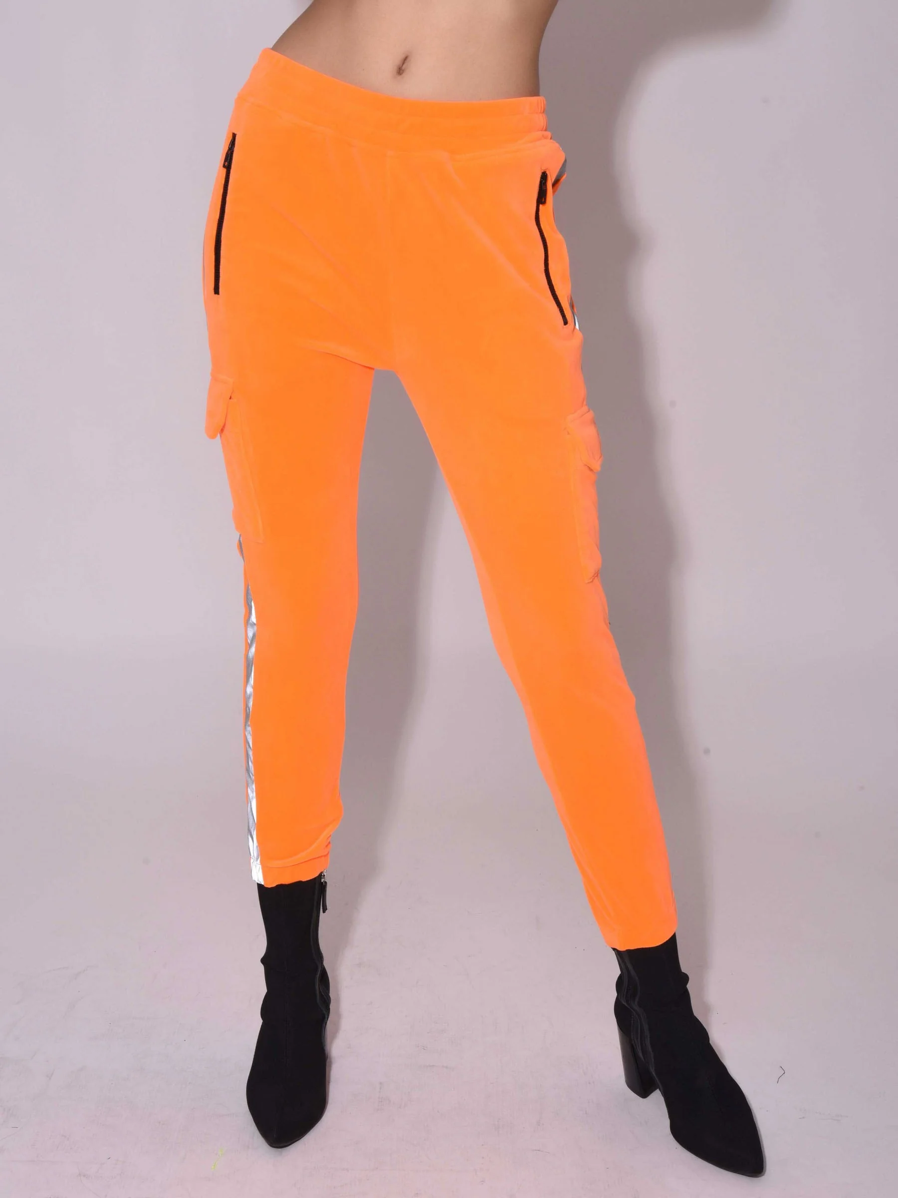 Bas de jogging velvet type cargo à bande réfléchissante côté - Image 5