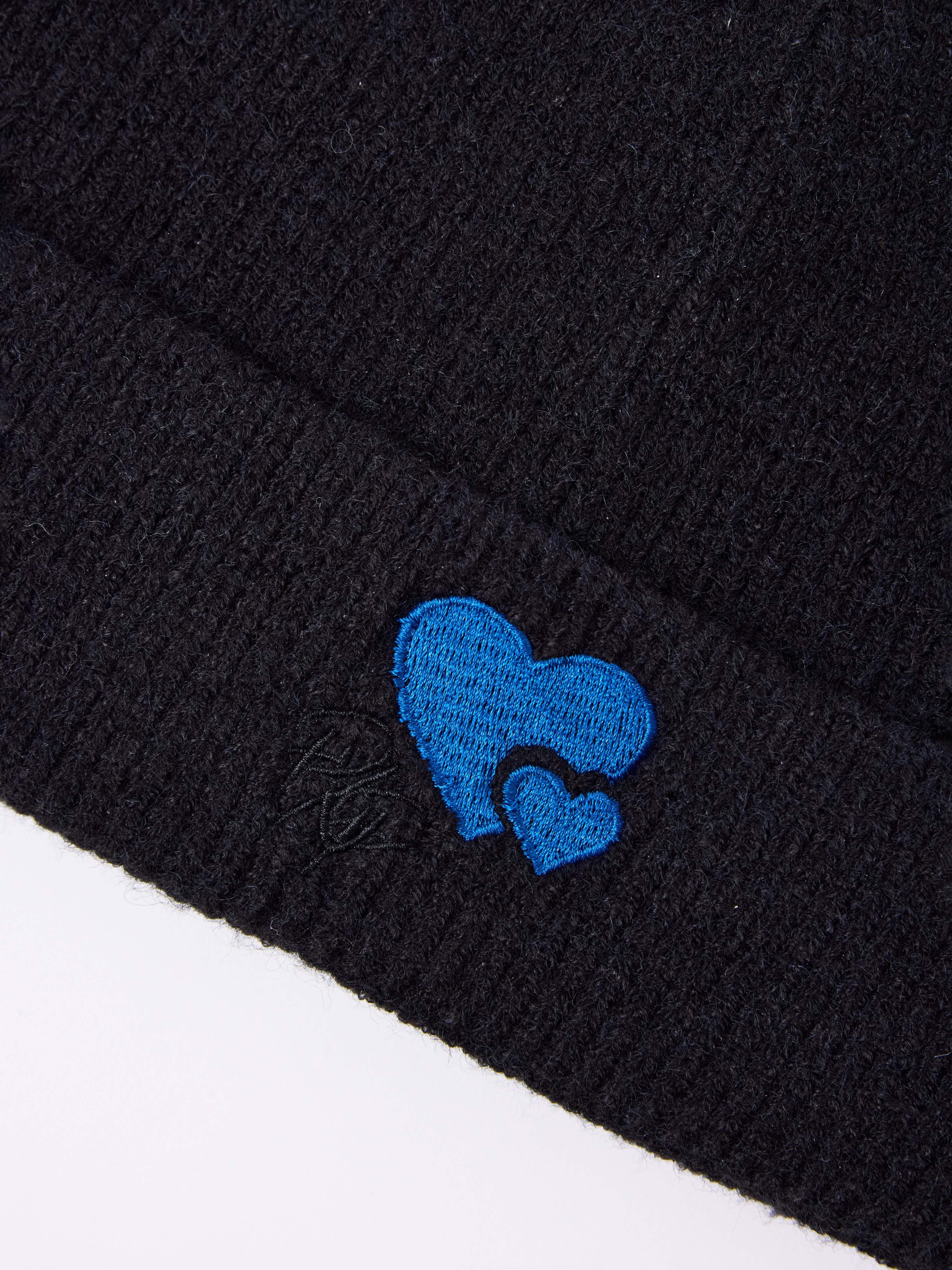 Bonnet Cold hearts - Image 3