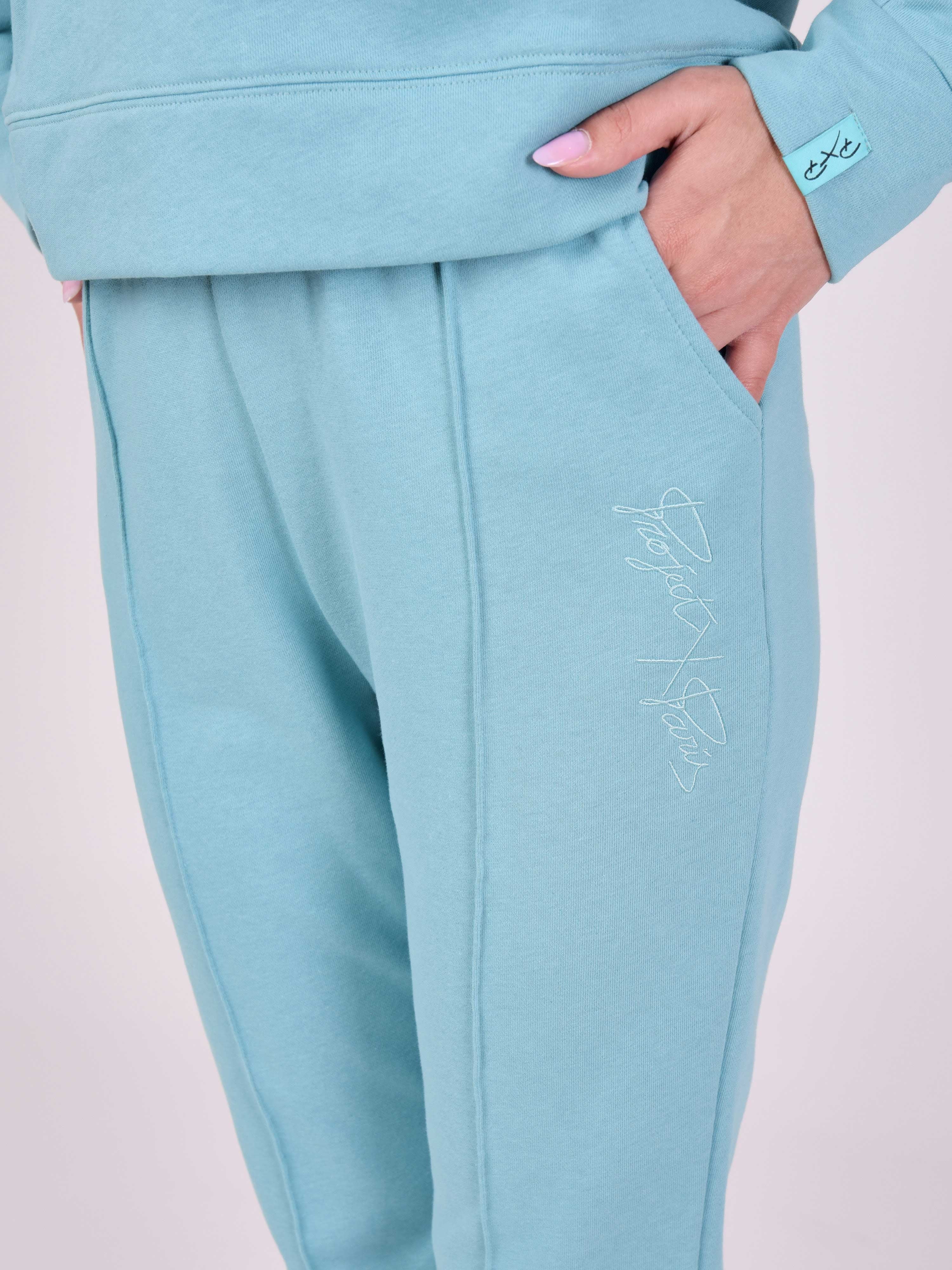 Bas de jogging broderie logo ton sur ton - Image 5