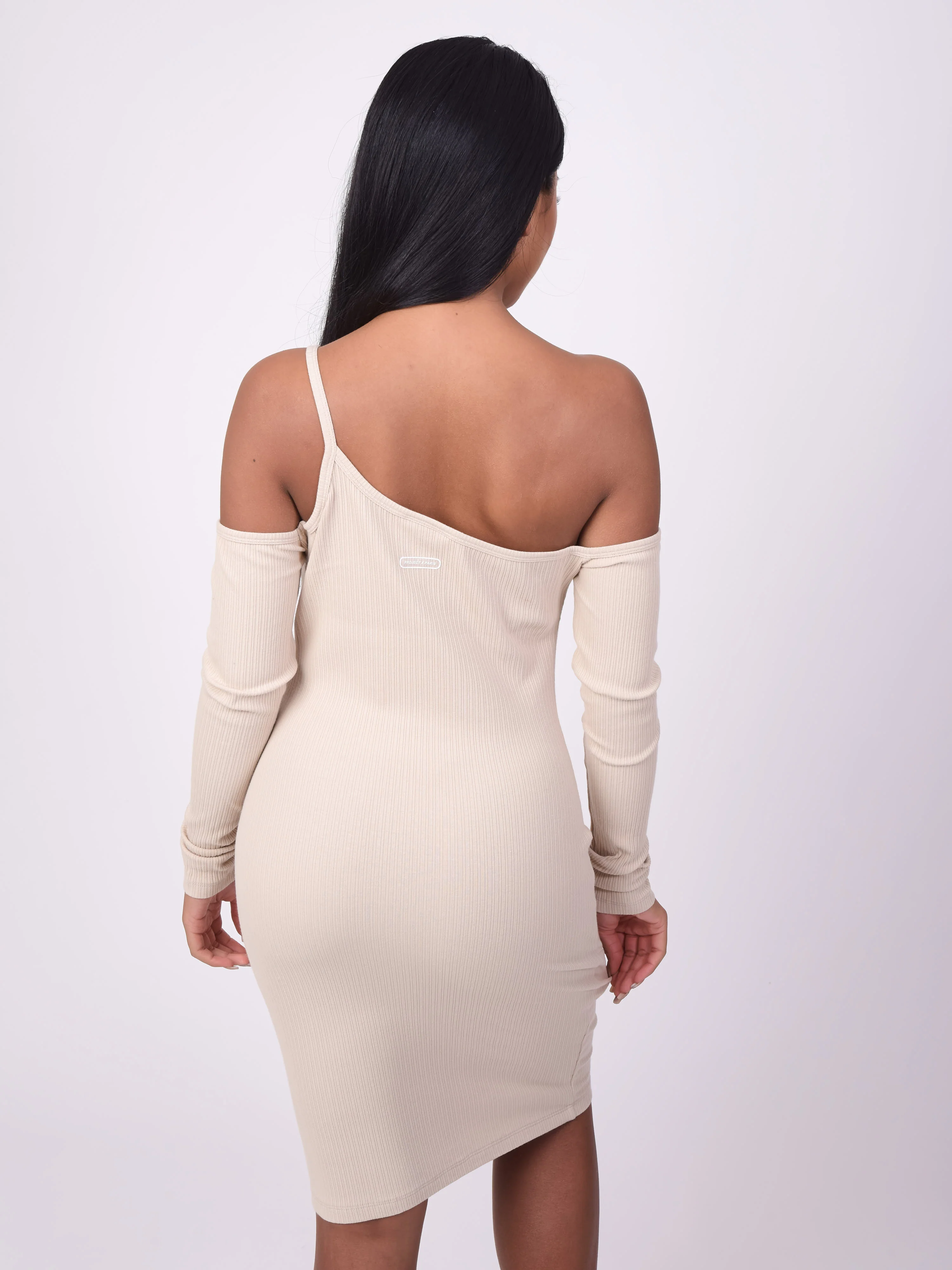 Robe épaules dénudées - Image 4
