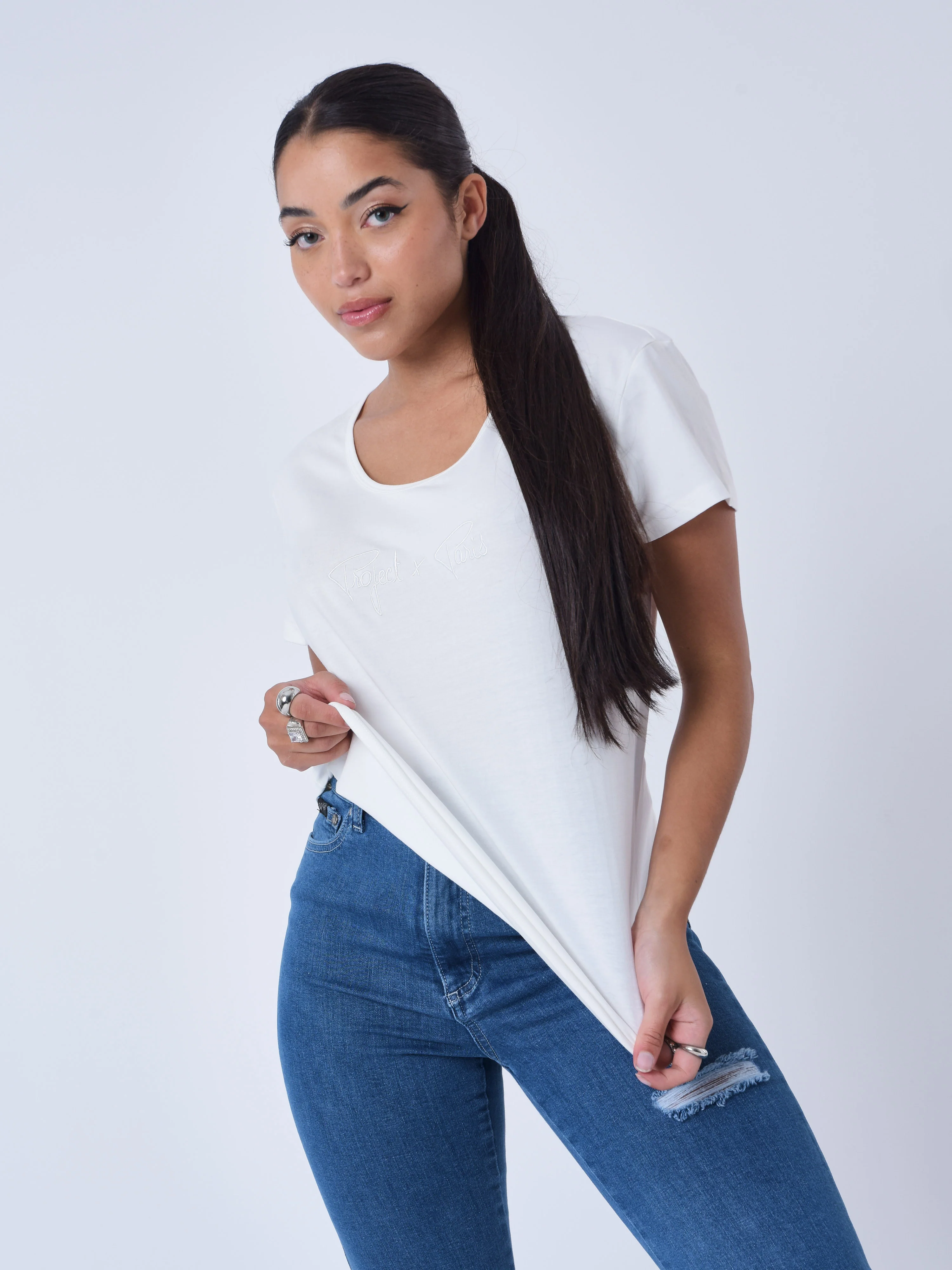T-shirt basic broderie logo ton sur ton