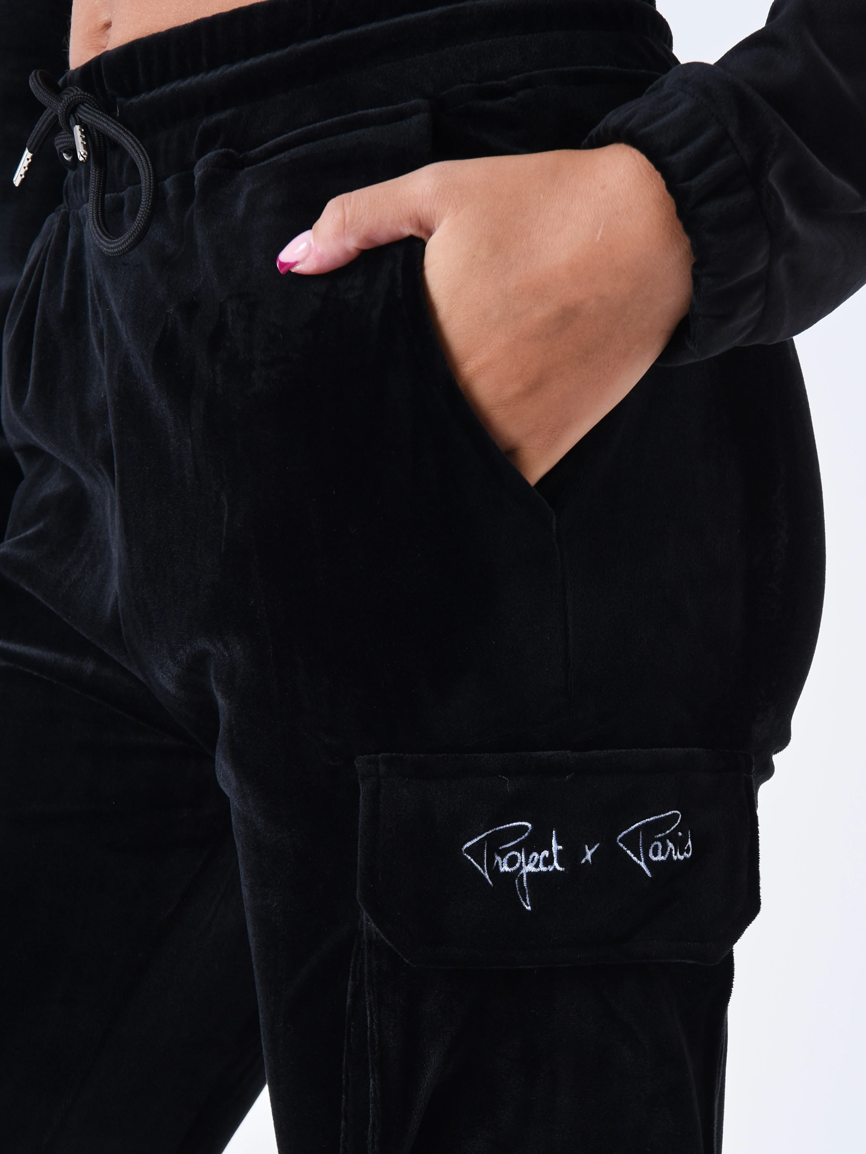 Bas de jogging cargo en velours signature - Image 6