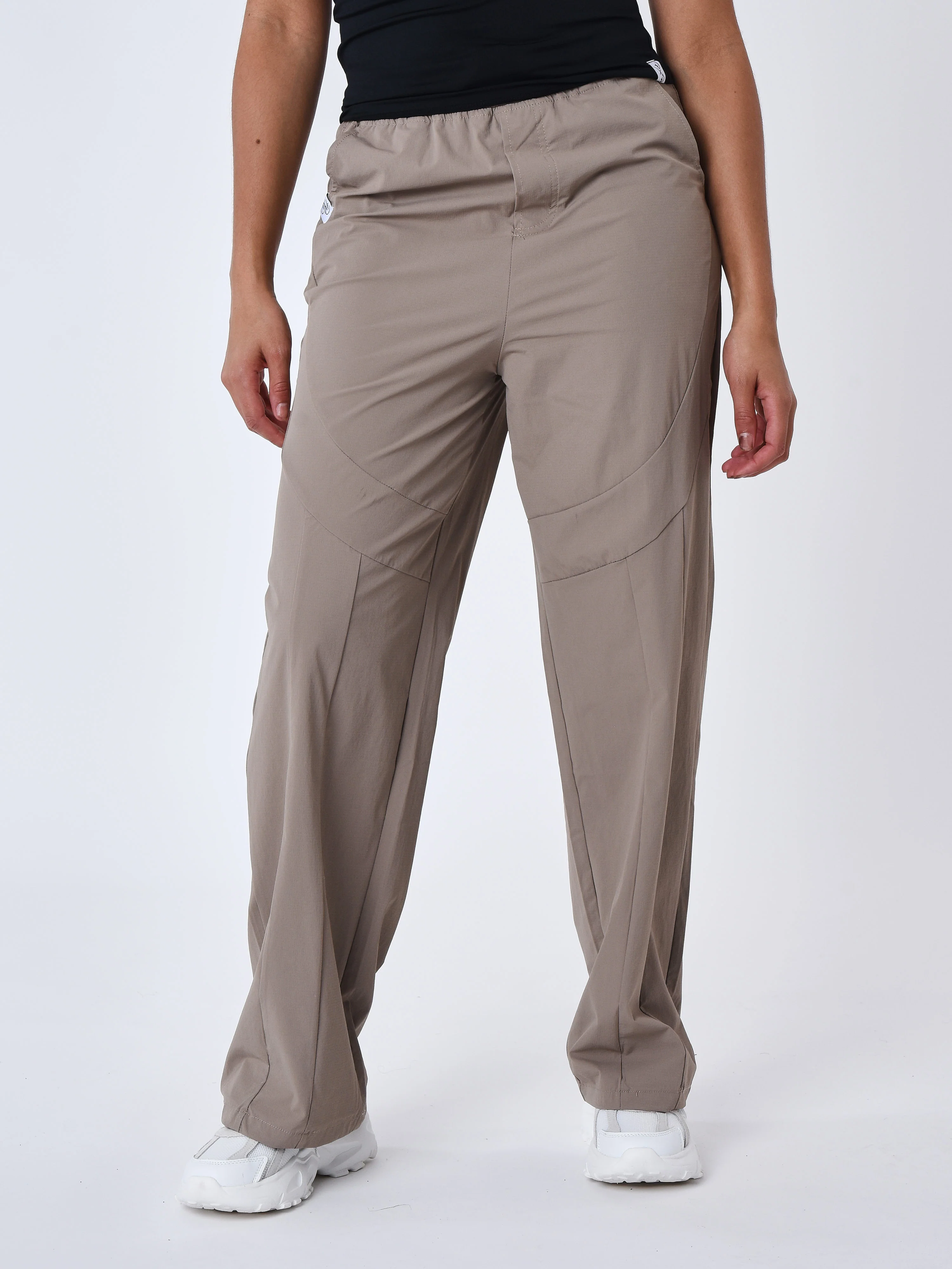Pantalon droit à découpes - Image 3