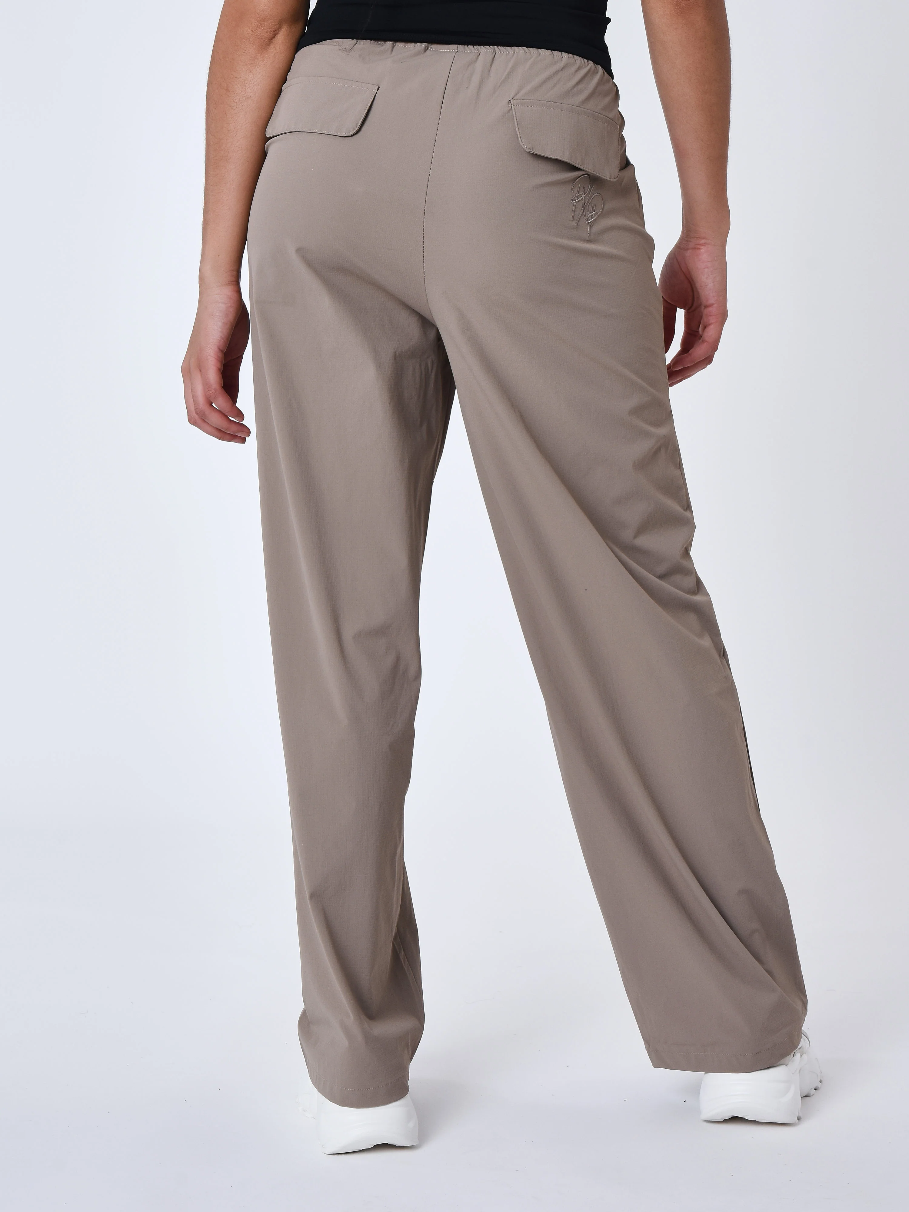 Pantalon droit à découpes - Image 5