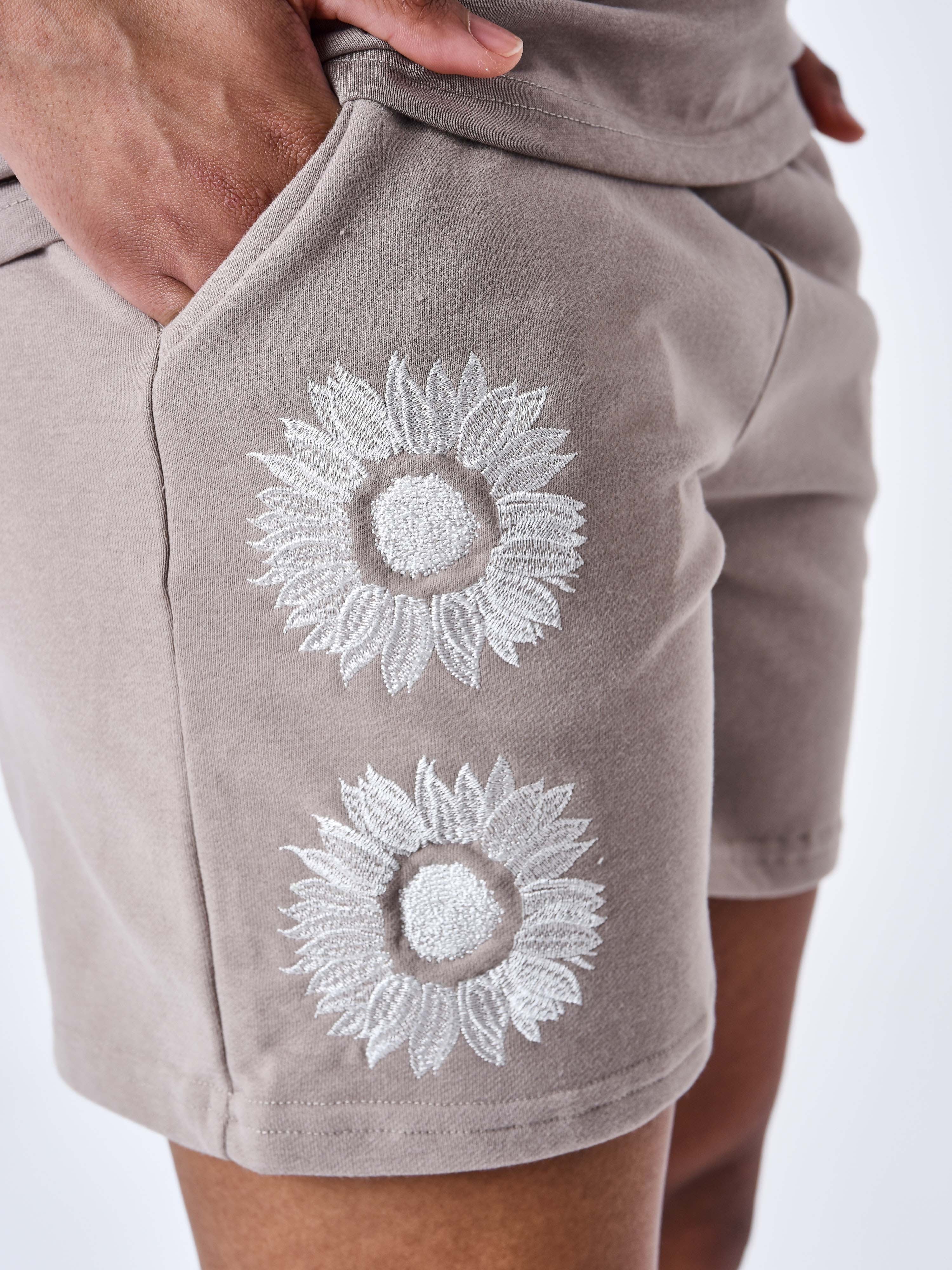 Short brodé fleuri - Image 7