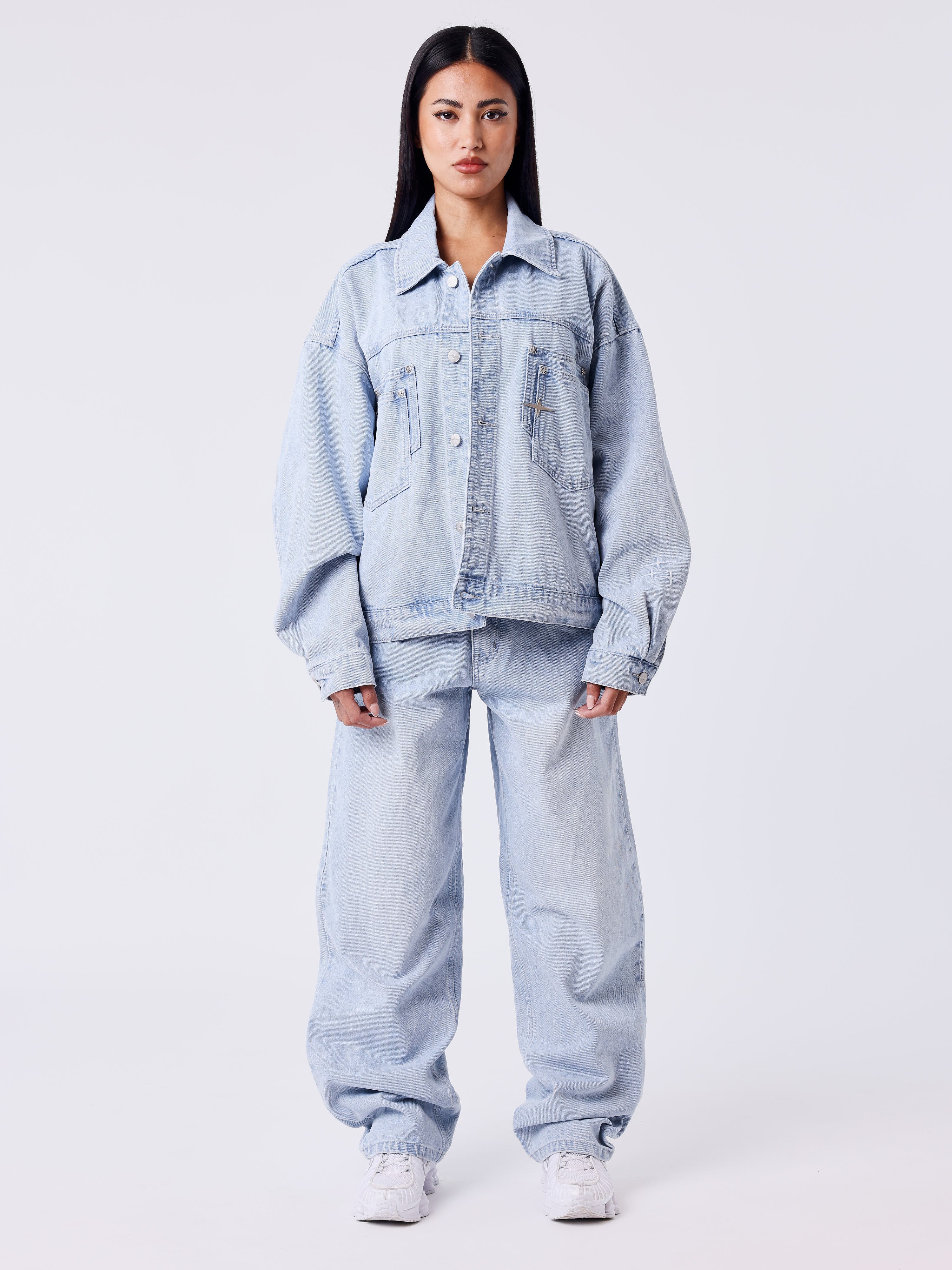 Veste oversize en denim bleu délavé à surpiqûres Polaris - Image 7