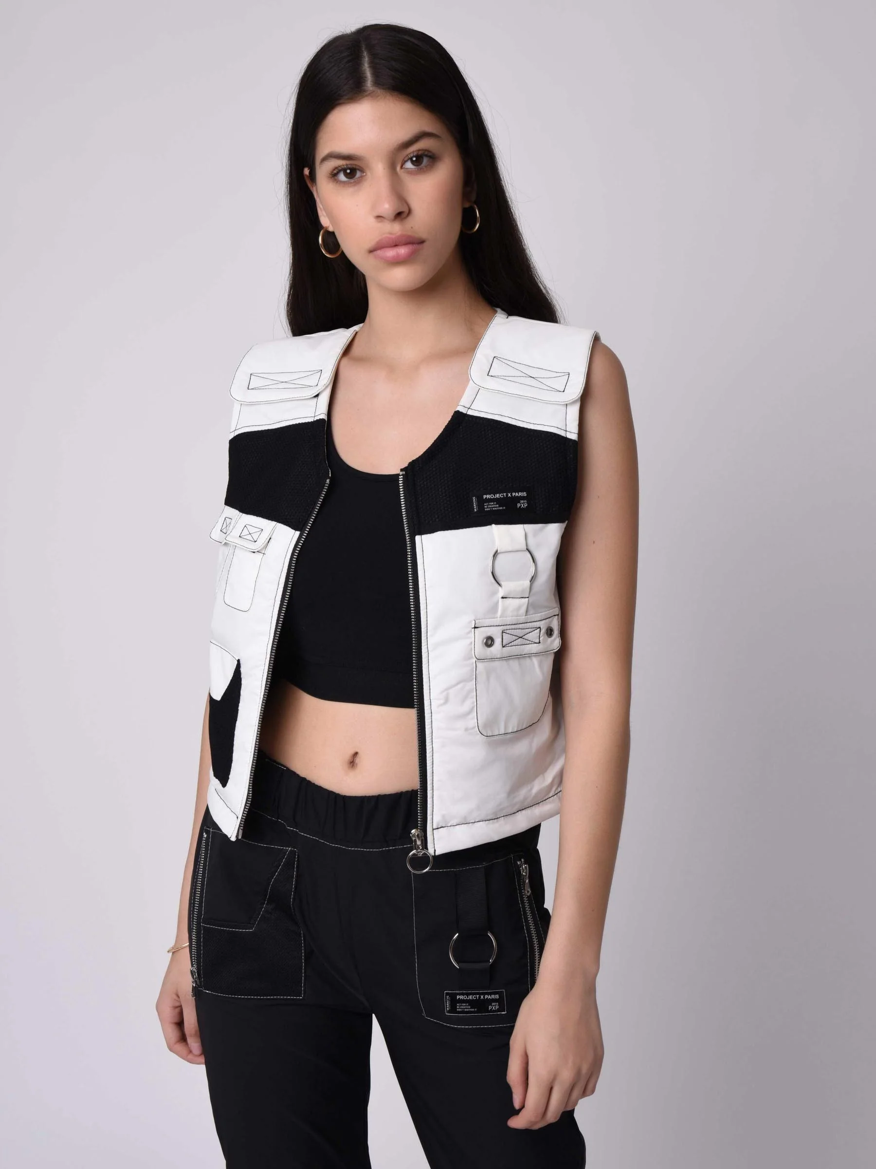 Gilet sans manches utility coutures contrastées empiècement mesh - Image 7