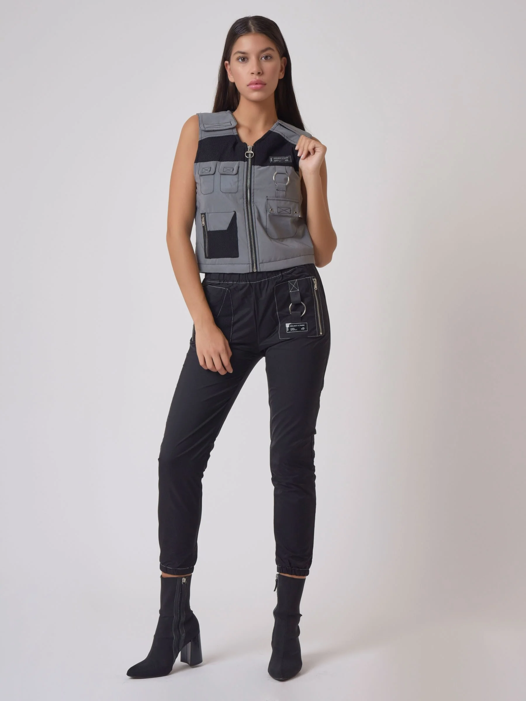 Gilet sans manches utility coutures contrastées empiècement mesh - Image 3