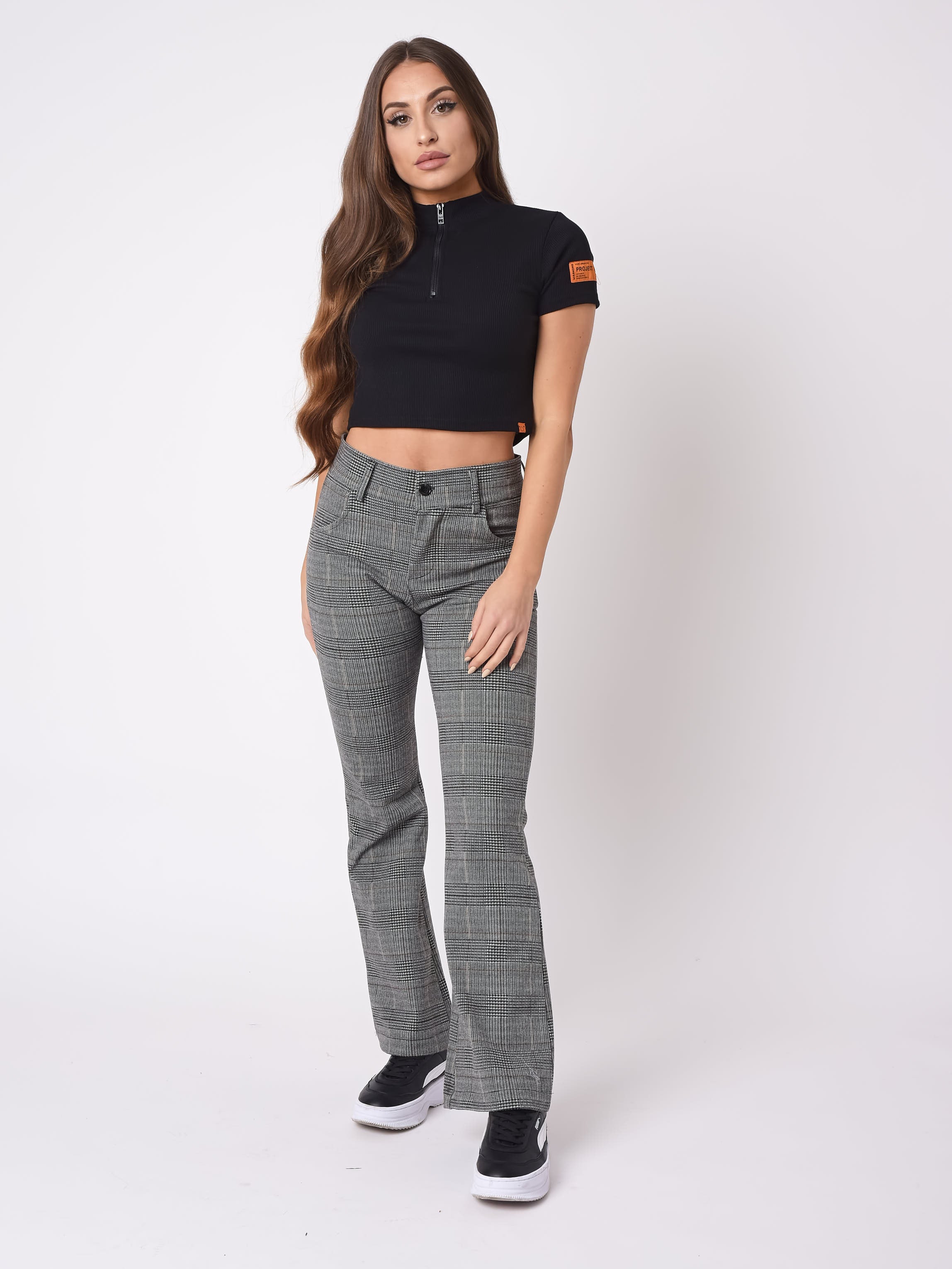 Pantalon évasé motif carreaux - Image 4