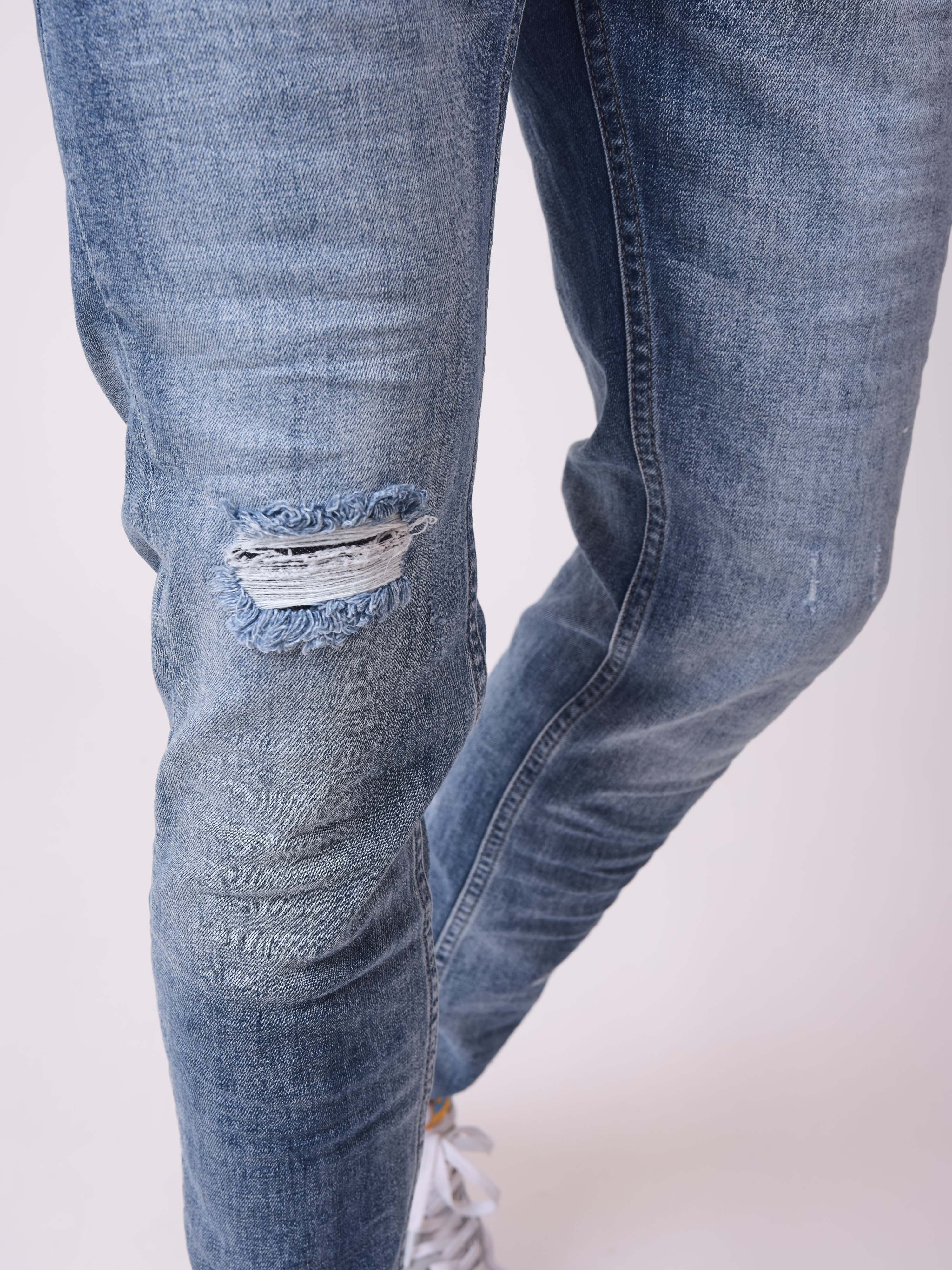 Jean skinny bleu délavé avec trou - Image 5