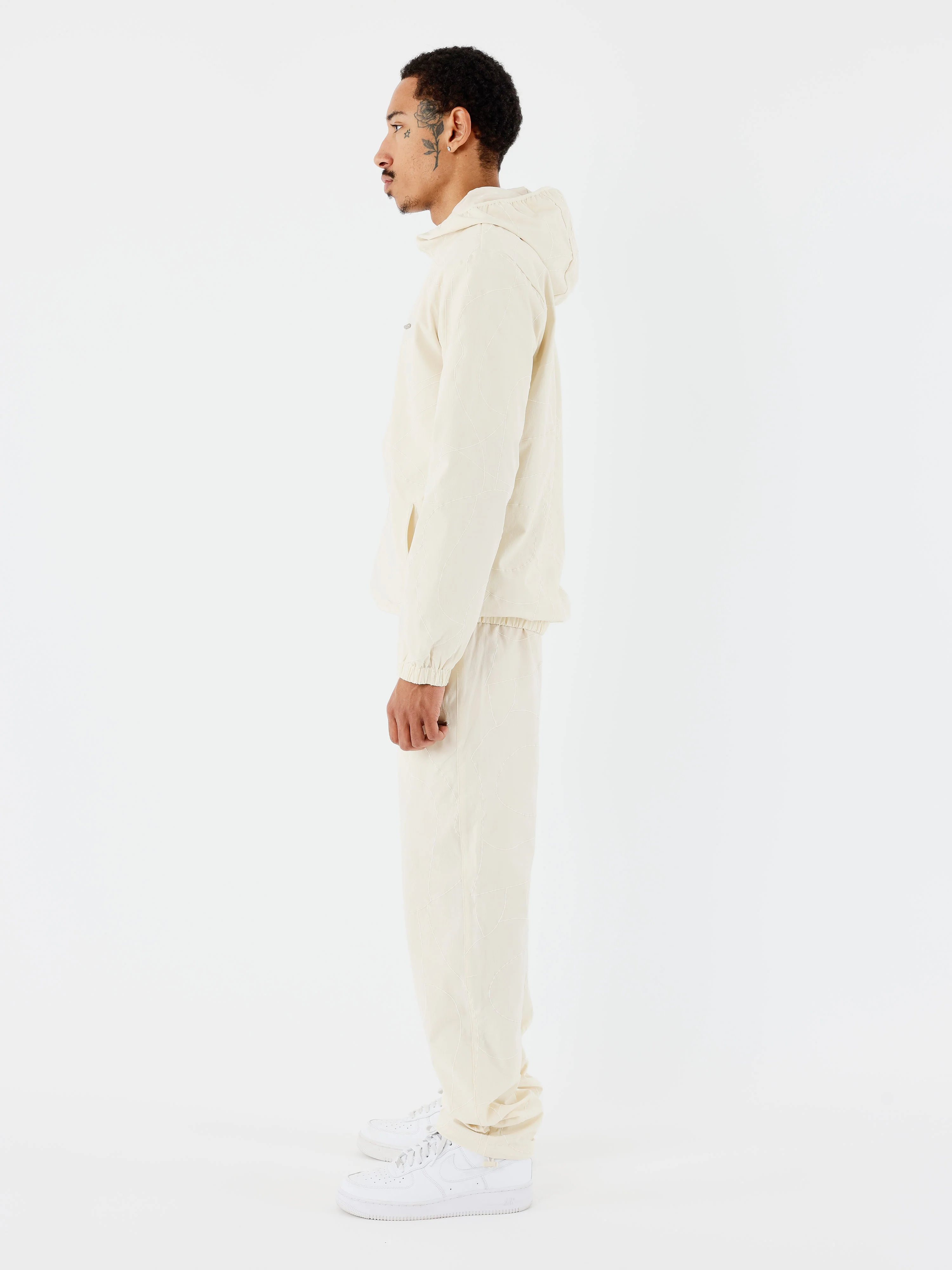 Pantalon a détails brodé - Image 4