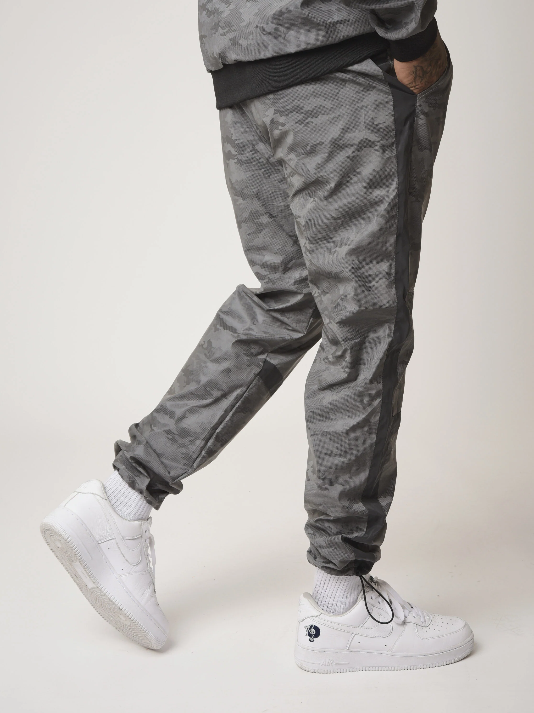 Pantalon de jogging réfléchissante motif camouflage - Image 3
