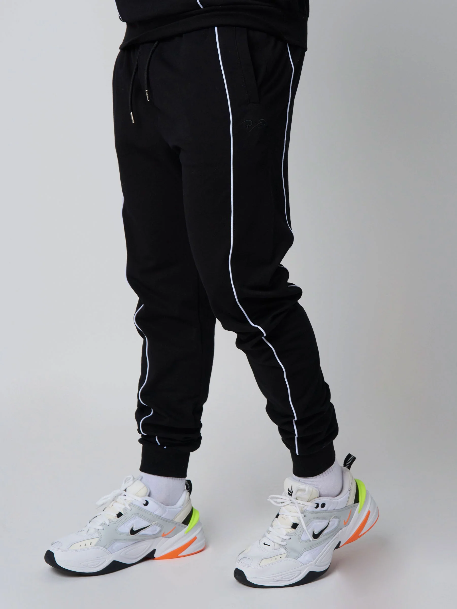 Pantalon de jogging logo sur le côté