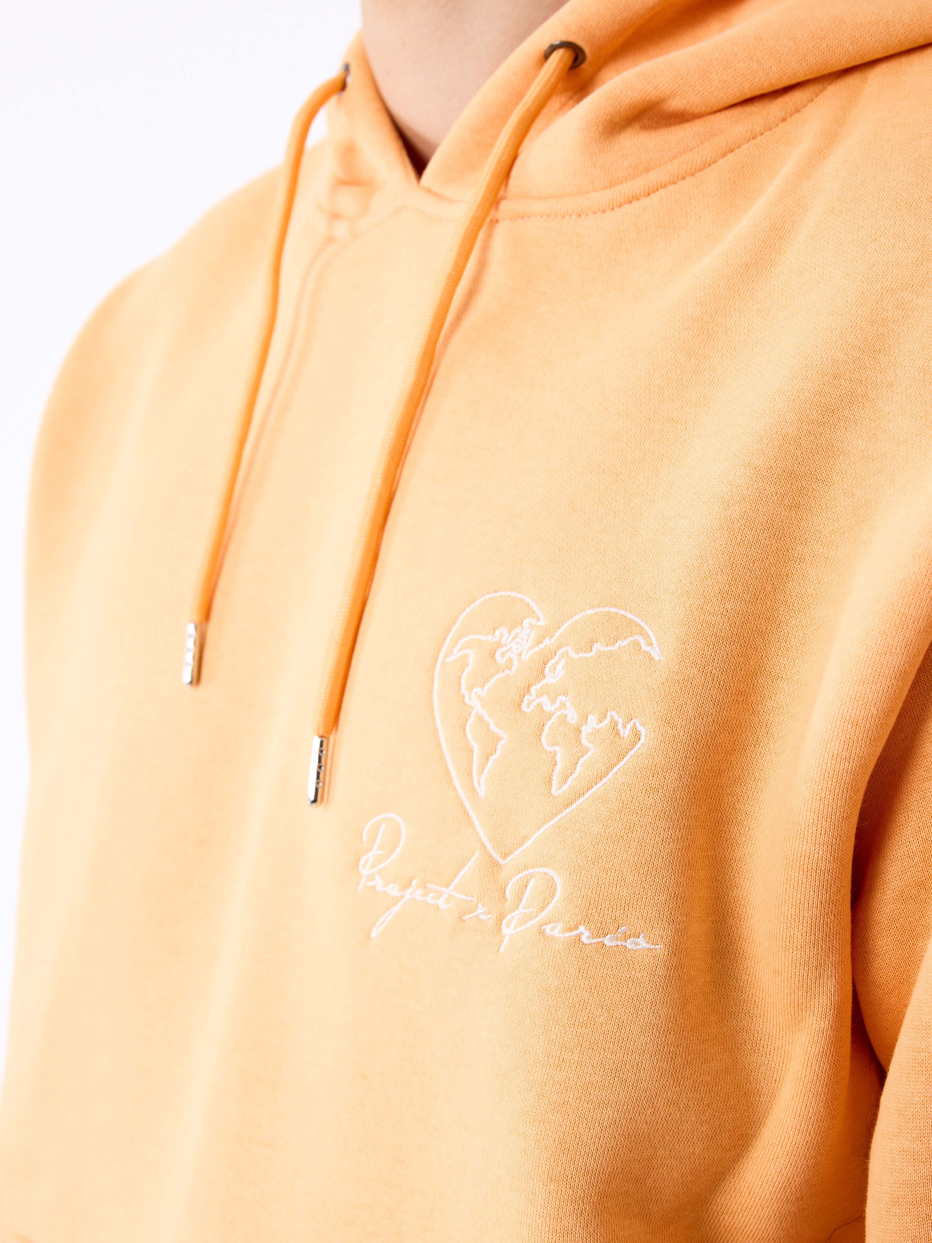 Sweat Ă Capuche motif coeurmonde - Image 4