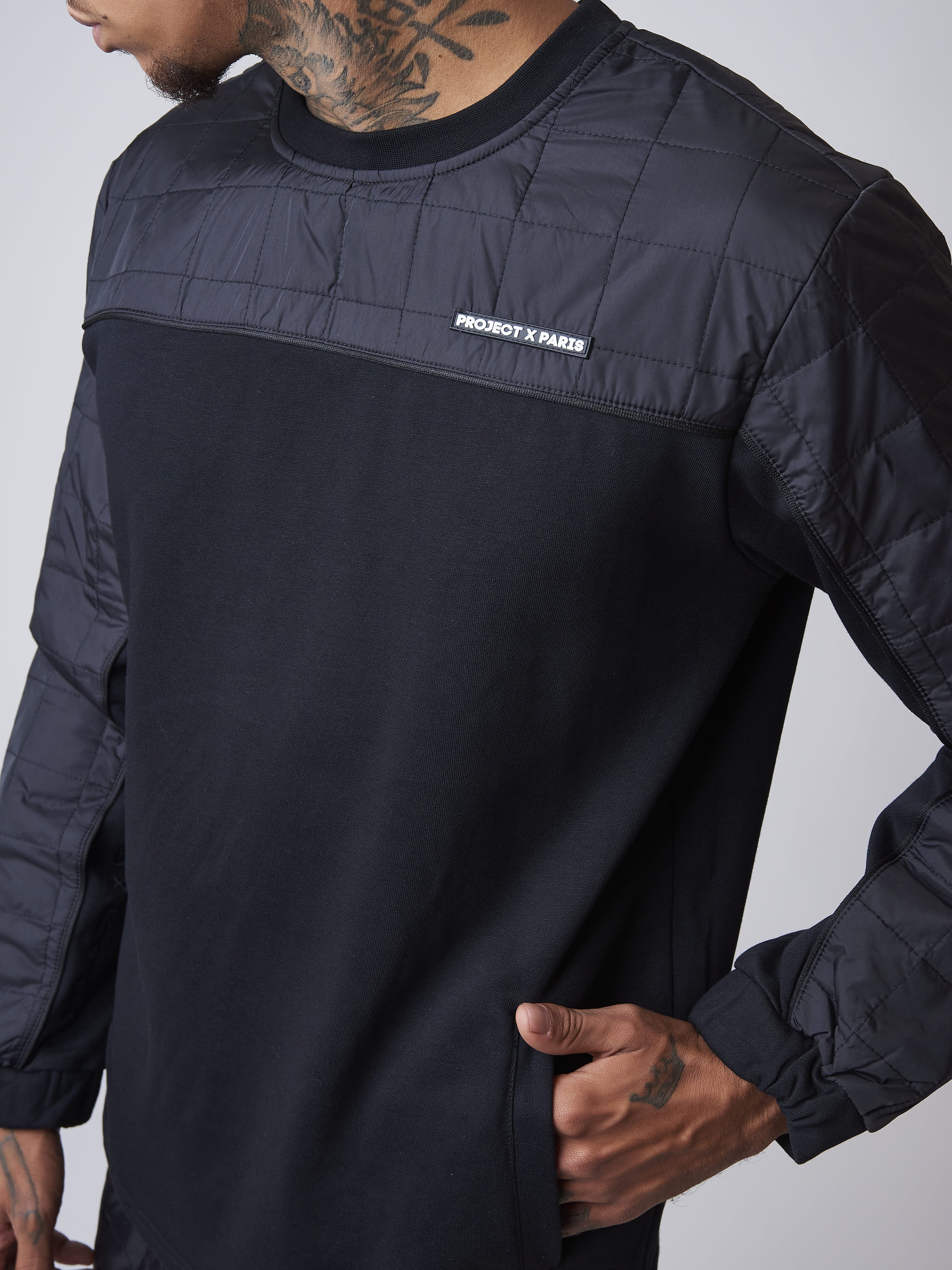 Sweat col rond empiècement nylon matelassé carré - Image 10