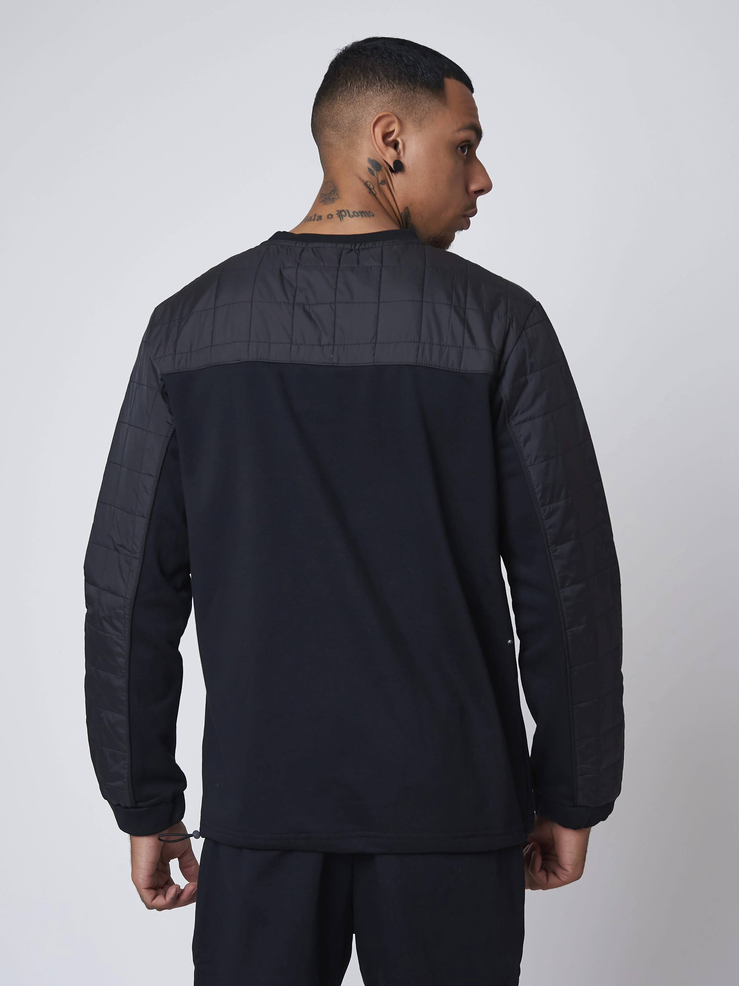 Sweat col rond empiècement nylon matelassé carré - Image 4