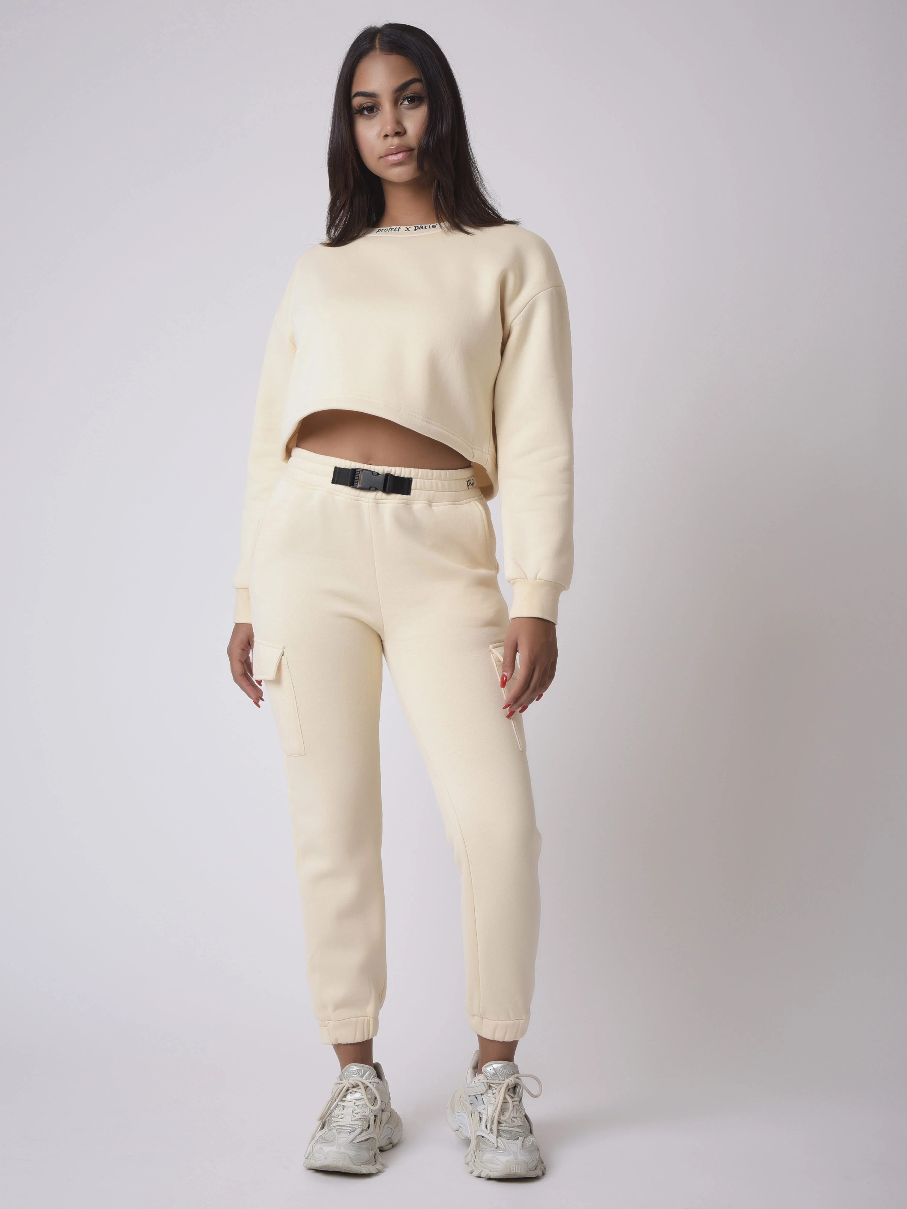 Sweat court col rond typo gothique
