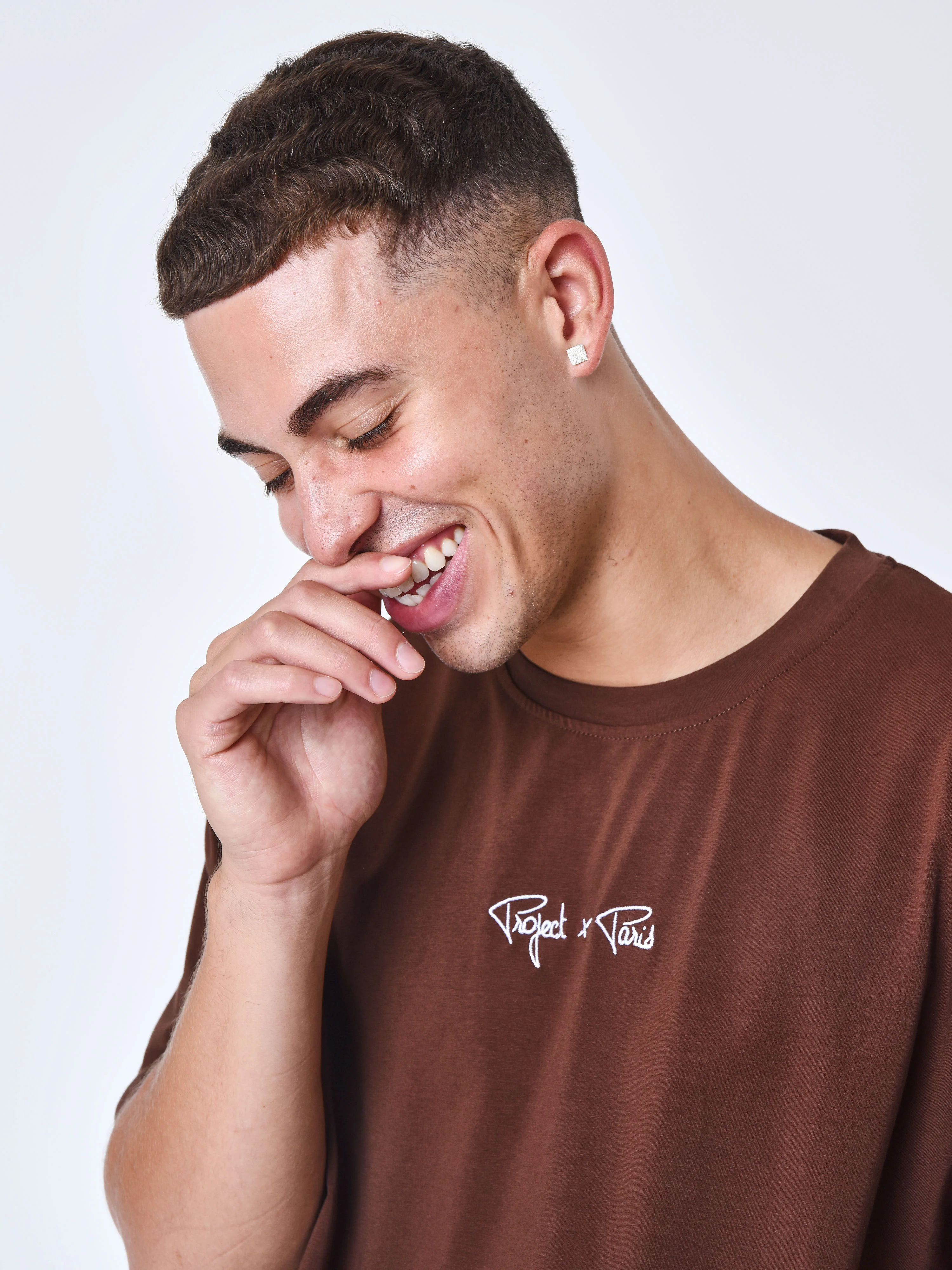 T-shirt broderie logo