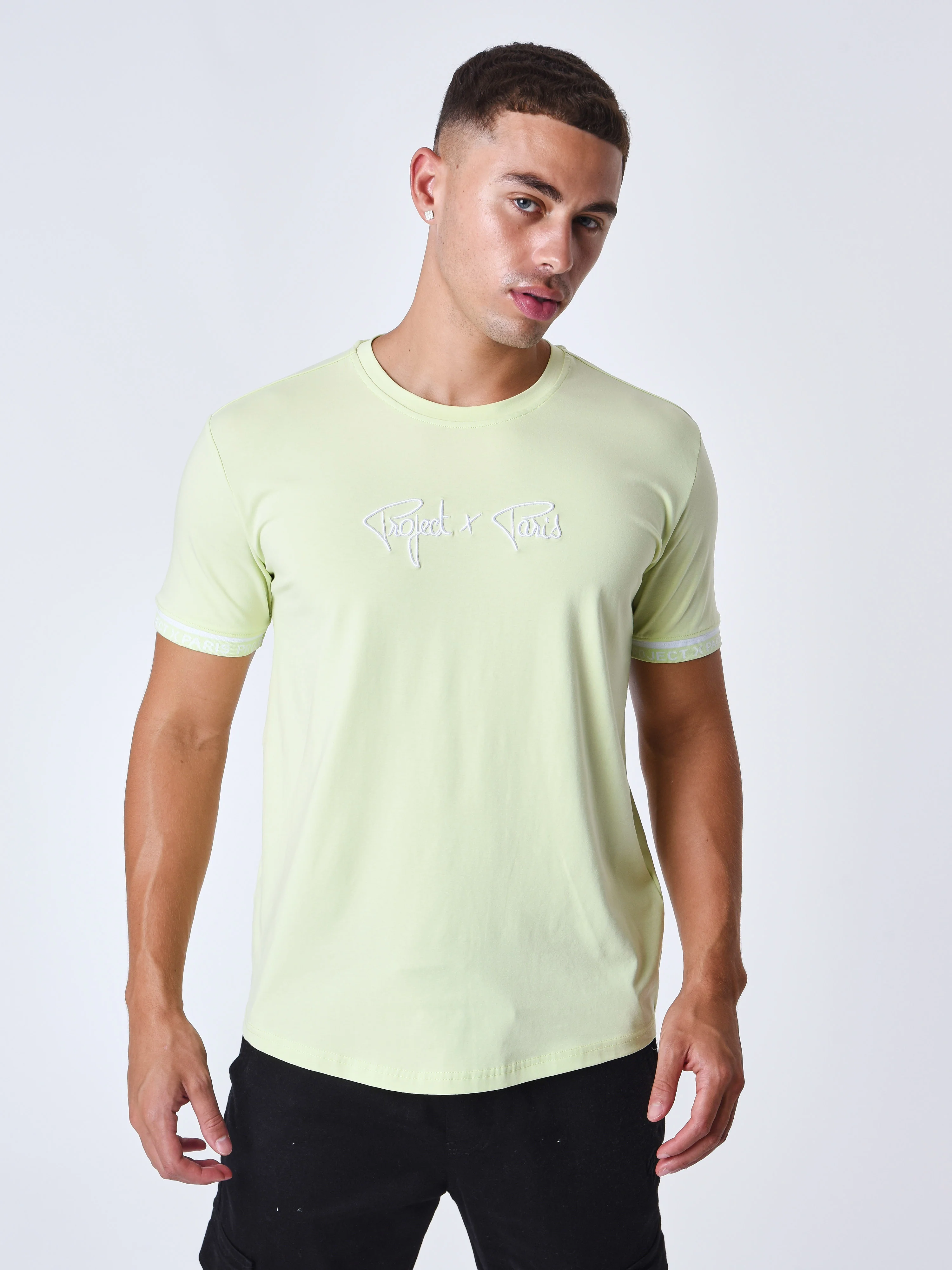 T-shirt logo brodé en relief - Image 2