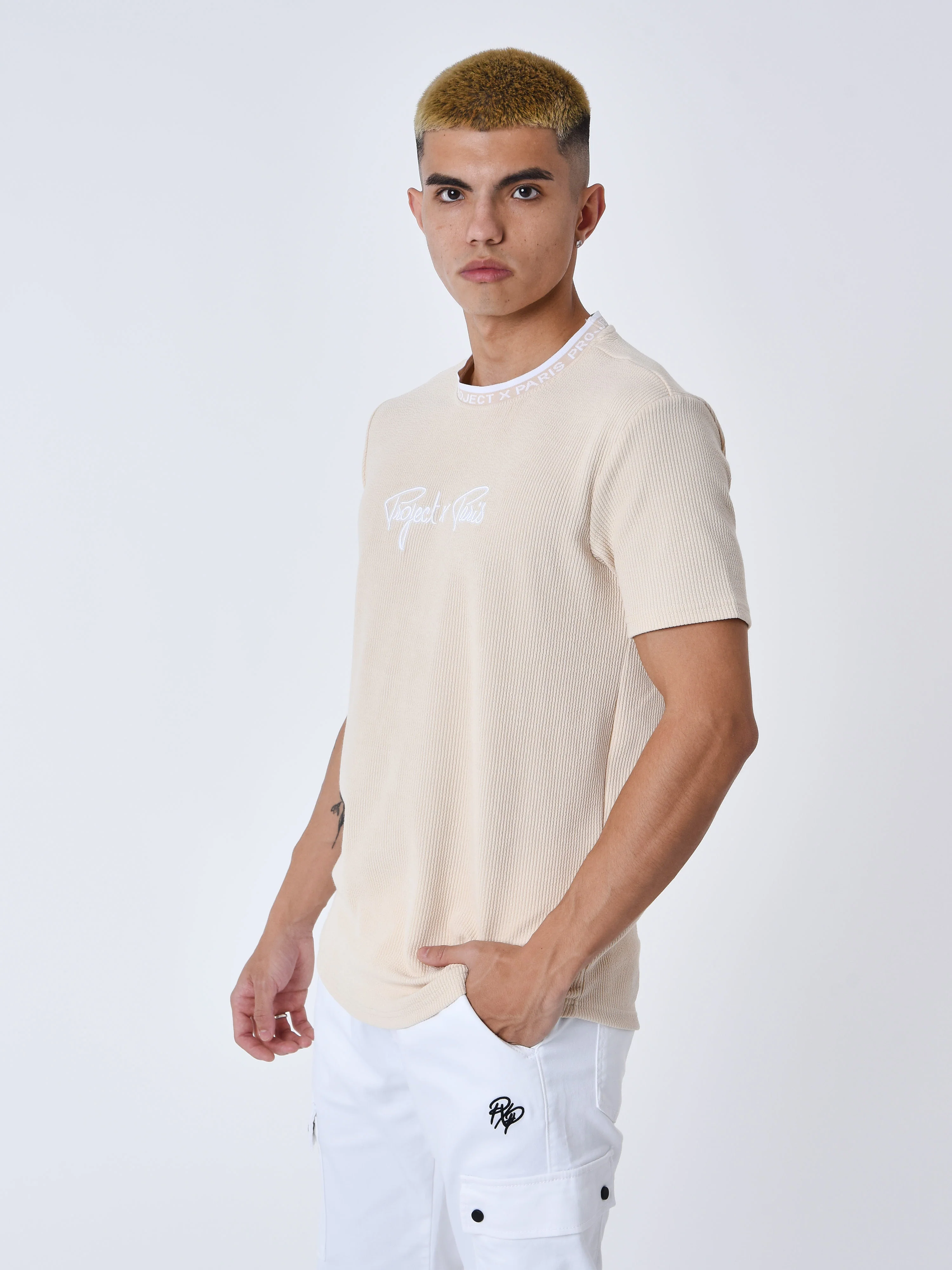 T-shirt texturé brodé