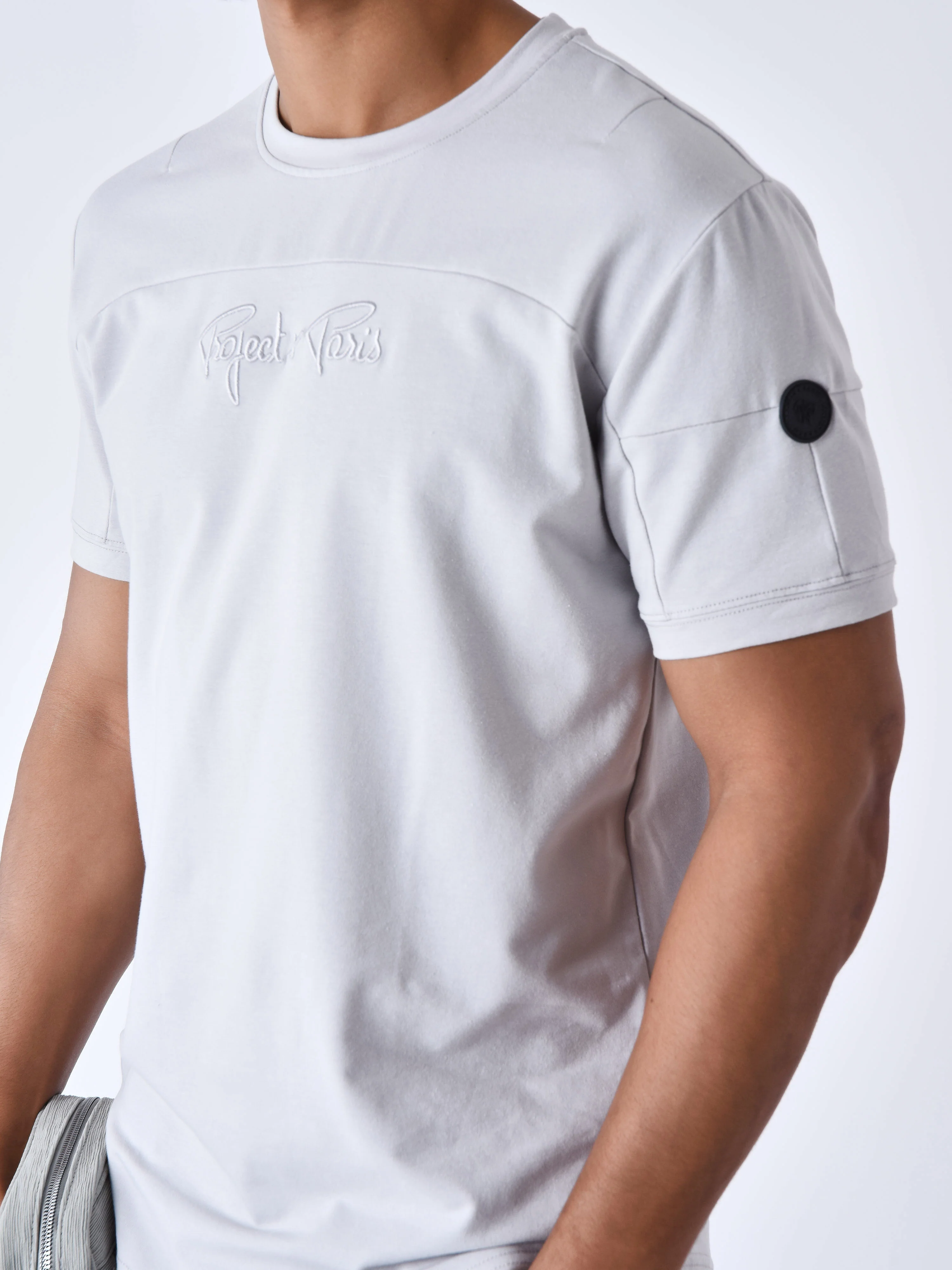 T-shirt technique à découpes - Image 5