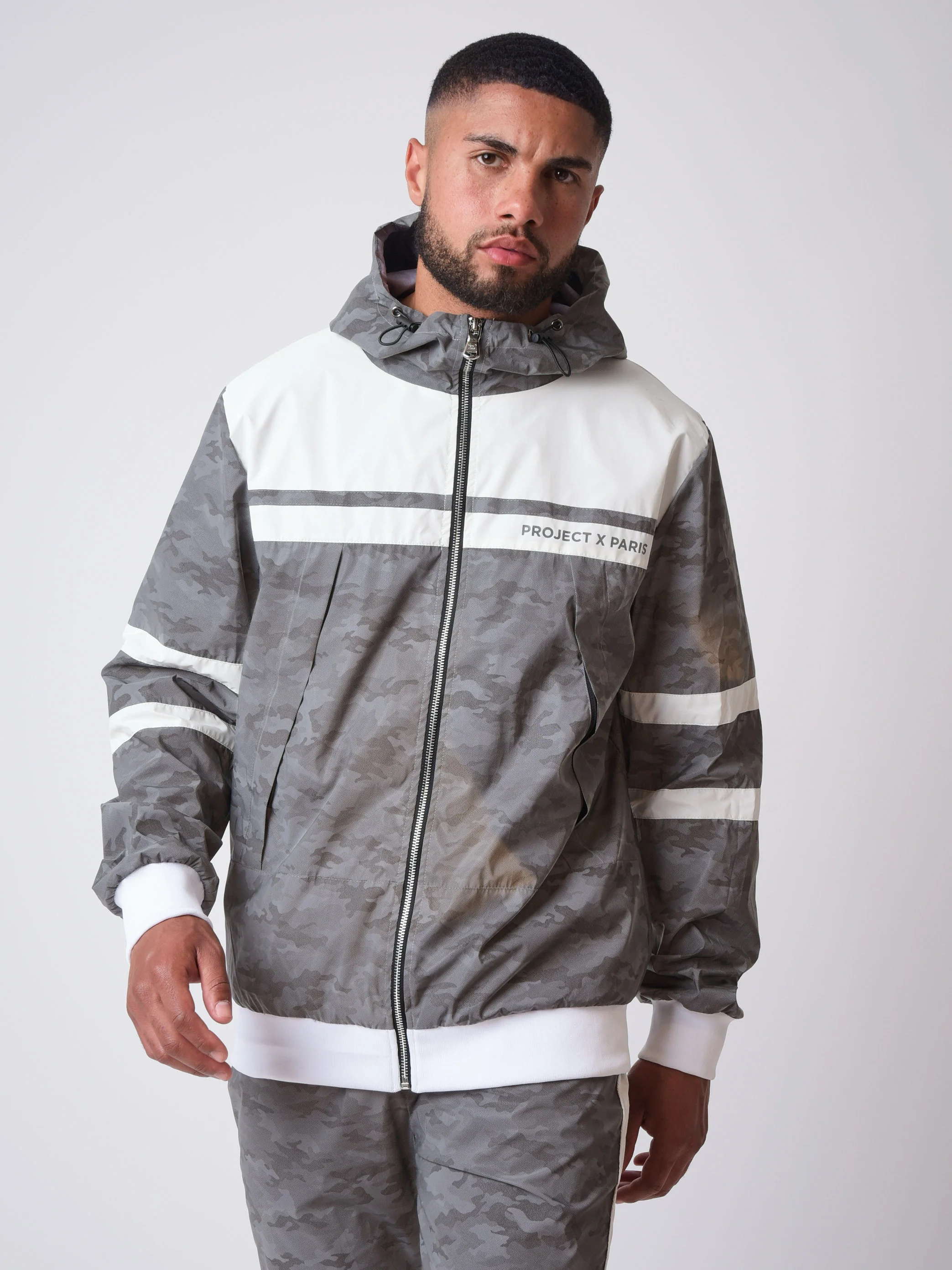 Veste à capuche bi-matière réfléchissante avec motif camouflage "CAMO REFLECT"