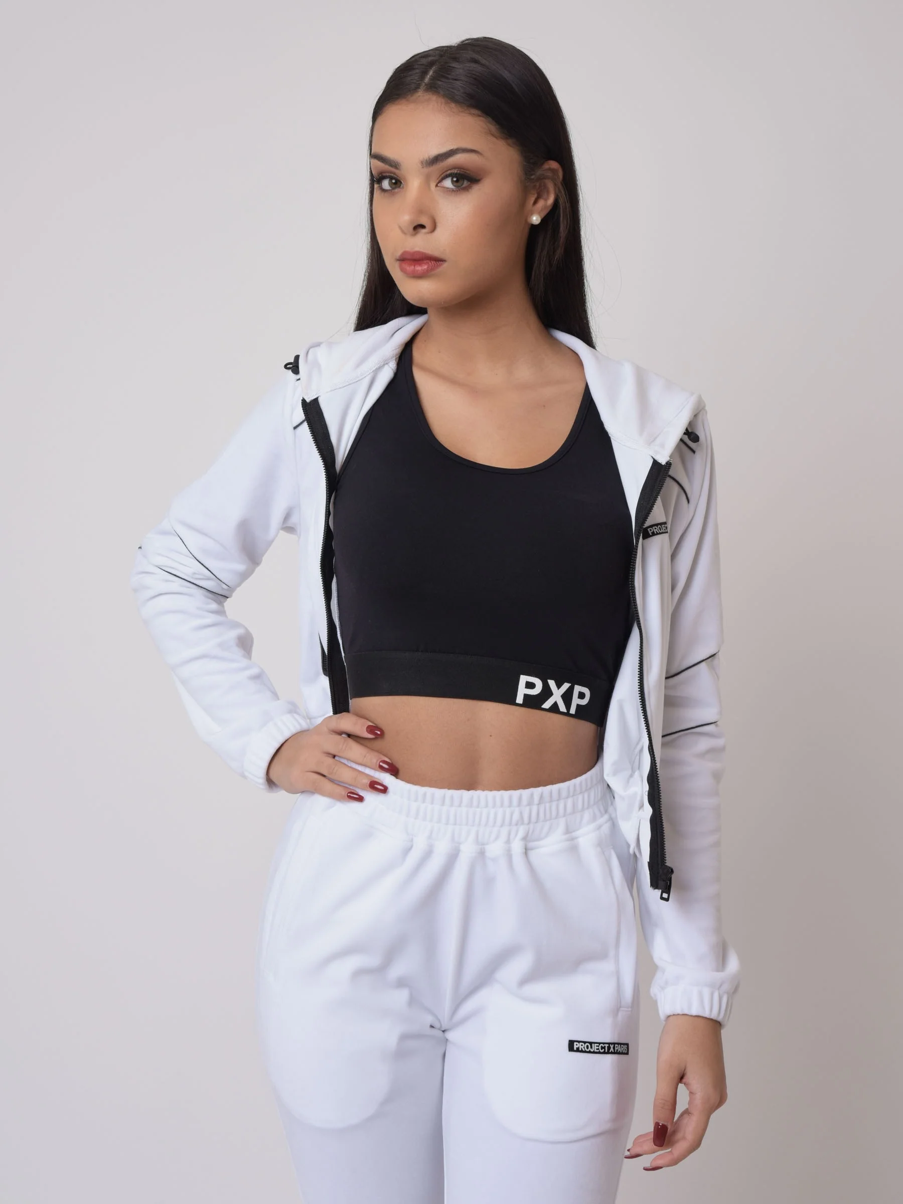 Veste velvet à capuche avec pipings contrastés - Image 3
